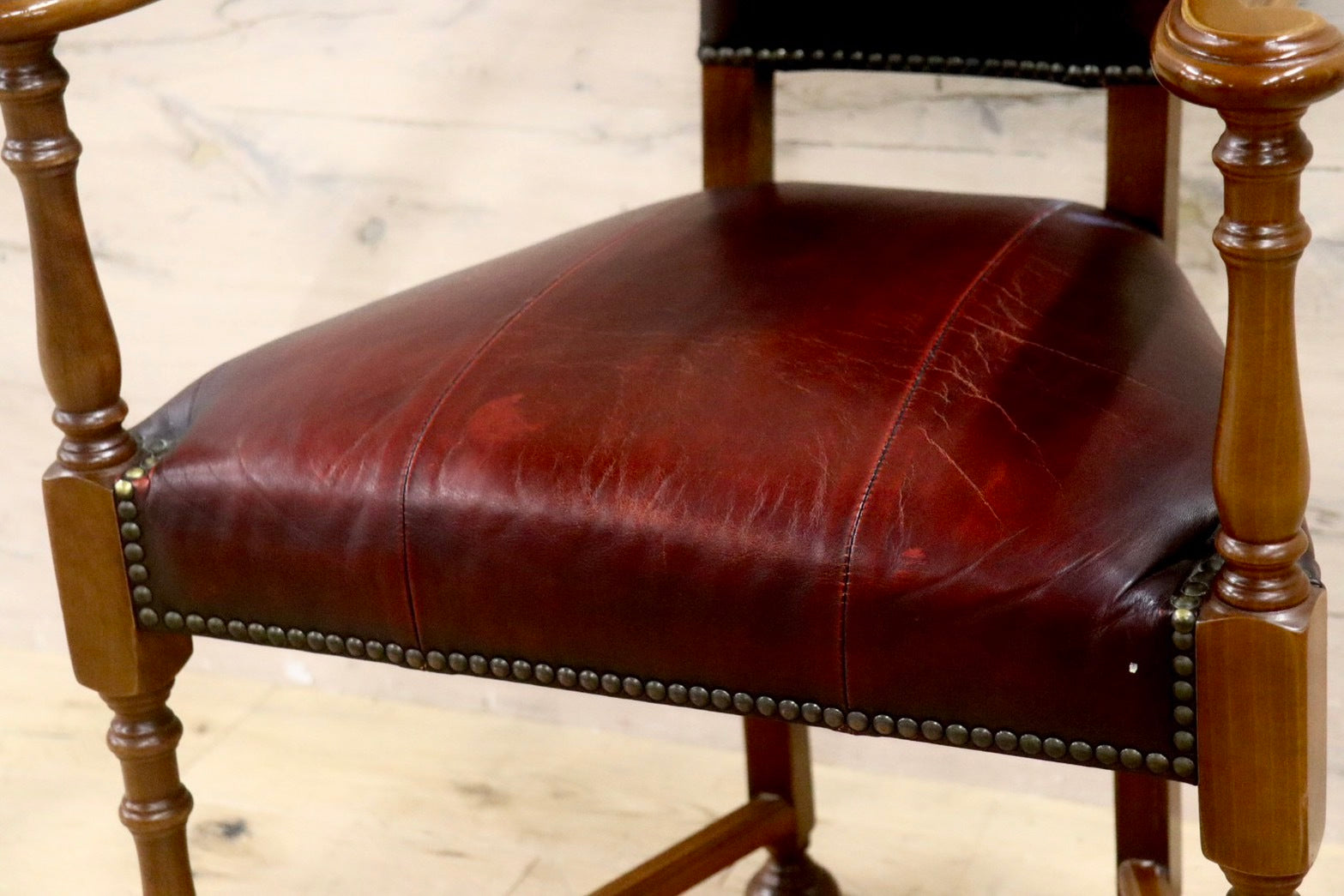 GMHO122A○VARO.S.A. VALENTI / バロッサバレンティ カクトワールチェア スペイン最高峰 ダイニングチェア 椅子 本革 定価21万