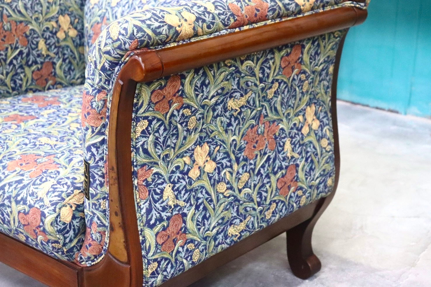 GMHS477B○TECHNA / テクナ 1人掛けソファ シングルソファ ファブリック 店舗 オフィス 什器 クラシック モダン VICTORIA&ALBERT MUSEUM