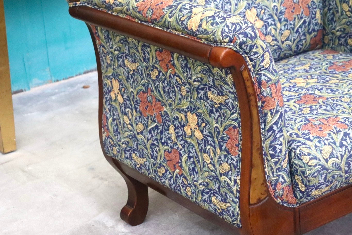 GMHS477B○TECHNA / テクナ 1人掛けソファ シングルソファ ファブリック 店舗 オフィス 什器 クラシック モダン VICTORIA&ALBERT MUSEUM