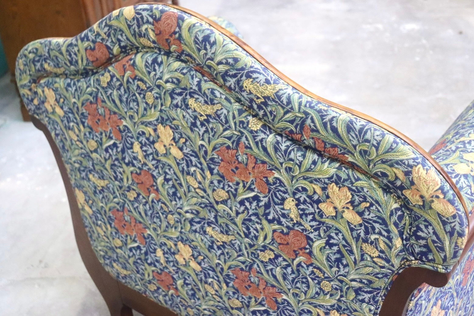 GMHS477B○TECHNA / テクナ 1人掛けソファ シングルソファ ファブリック 店舗 オフィス 什器 クラシック モダン VICTORIA&ALBERT MUSEUM