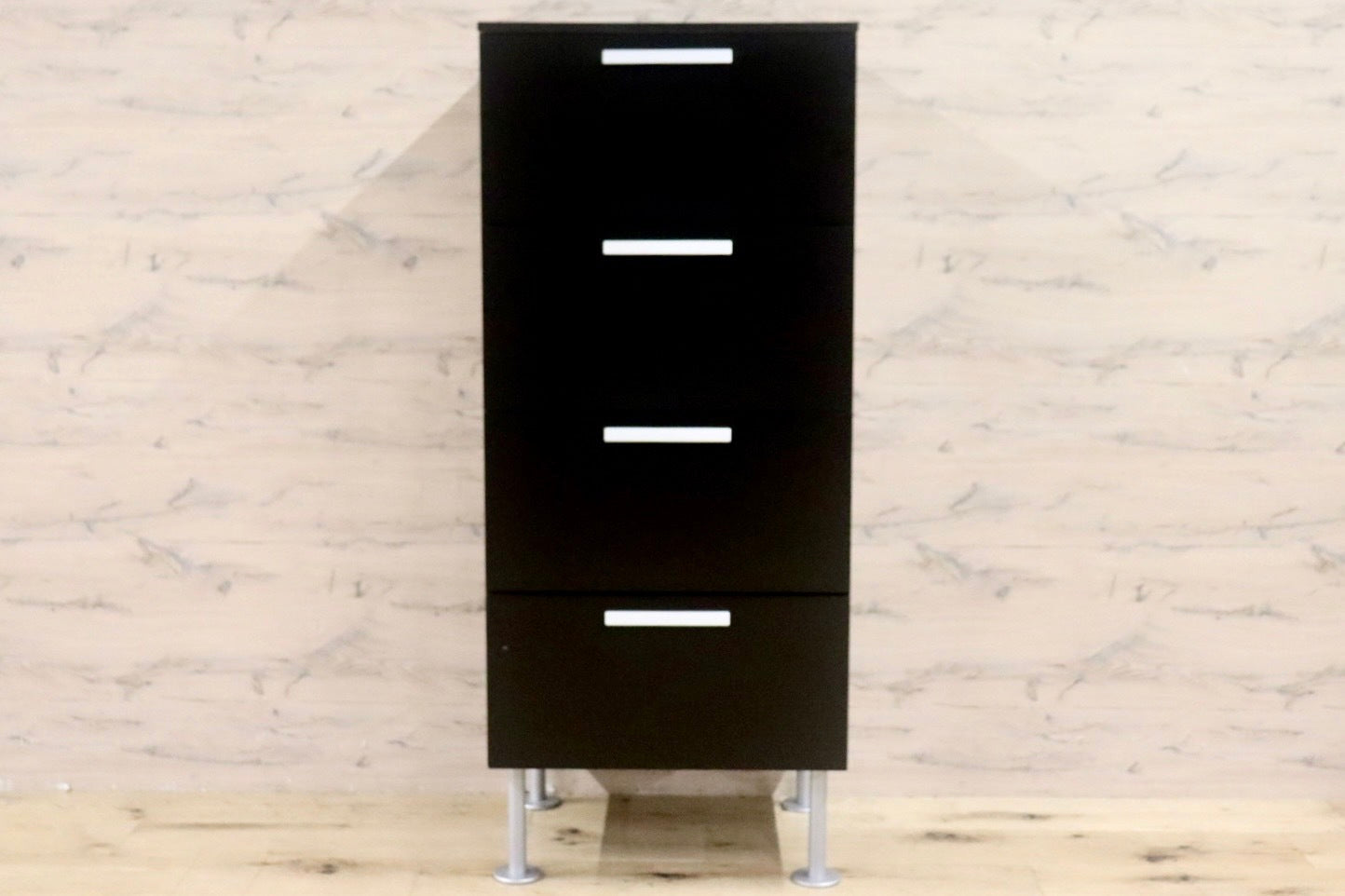 GMHS512○BoConcept / ボーコンセプト 4段チェスト サイドチェスト ブラック スタイリッシュ モダン 北欧 デンマーク