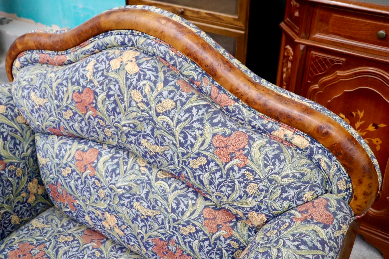 GMHS477D○TECHNA / テクナ 1人掛けソファ シングルソファ ファブリック 店舗 オフィス 什器 クラシック モダン VICTORIA&ALBERT MUSEUM