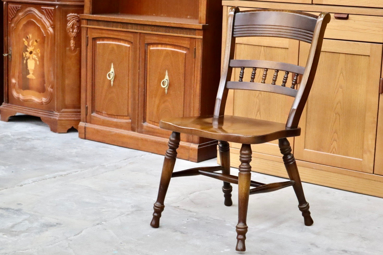 GMHS595B○飛騨産業 / HIDA ダイニングチェア 椅子 アームレスチェア キツツキ 飛騨家具 レトロ カントリー