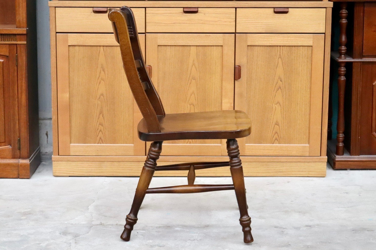 GMHS595B○飛騨産業 / HIDA ダイニングチェア 椅子 アームレスチェア キツツキ 飛騨家具 レトロ カントリー