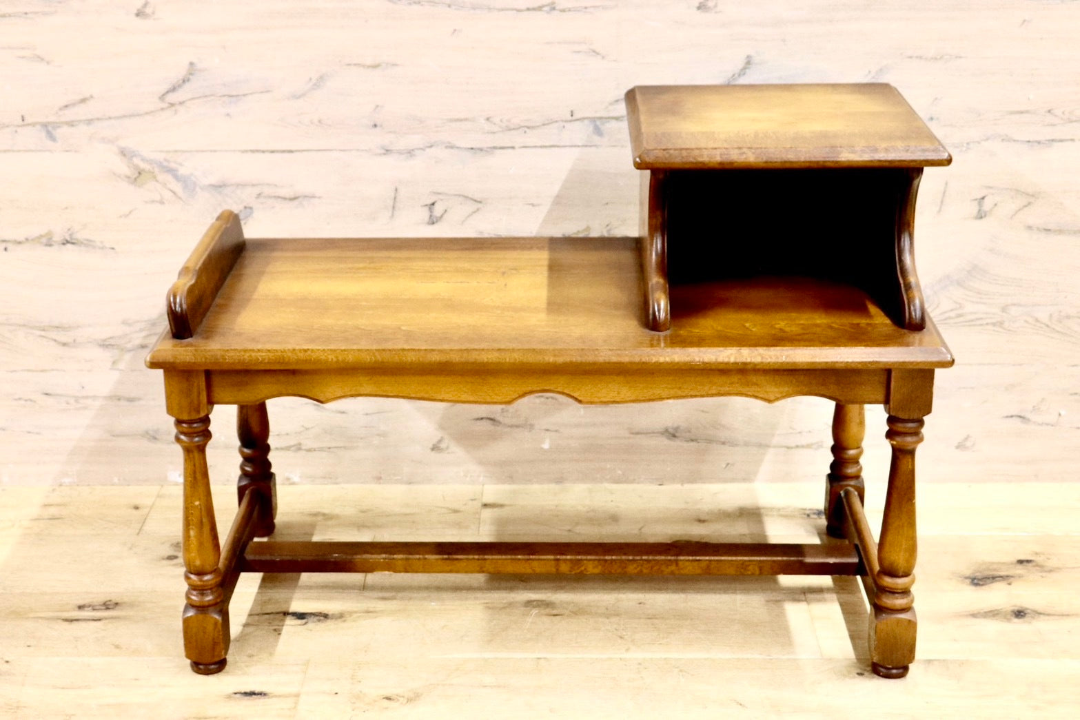 GMIK14○karimoku / カリモク コロニアル 電話台 FAX台 文机 ベンチ テレフォンベンチ 腰掛け 花台 収納棚 飾り棚 クラシック レトロ