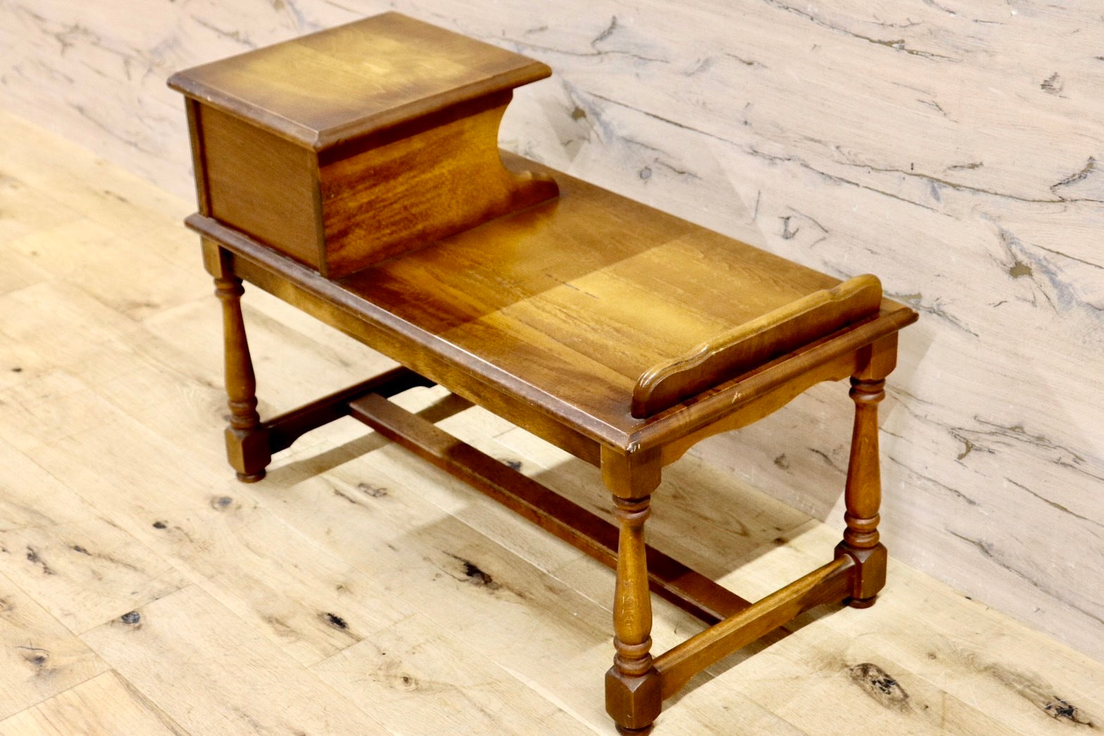 GMIK14○karimoku / カリモク コロニアル 電話台 FAX台 文机 ベンチ テレフォンベンチ 腰掛け 花台 収納棚 飾り棚 クラシック レトロ