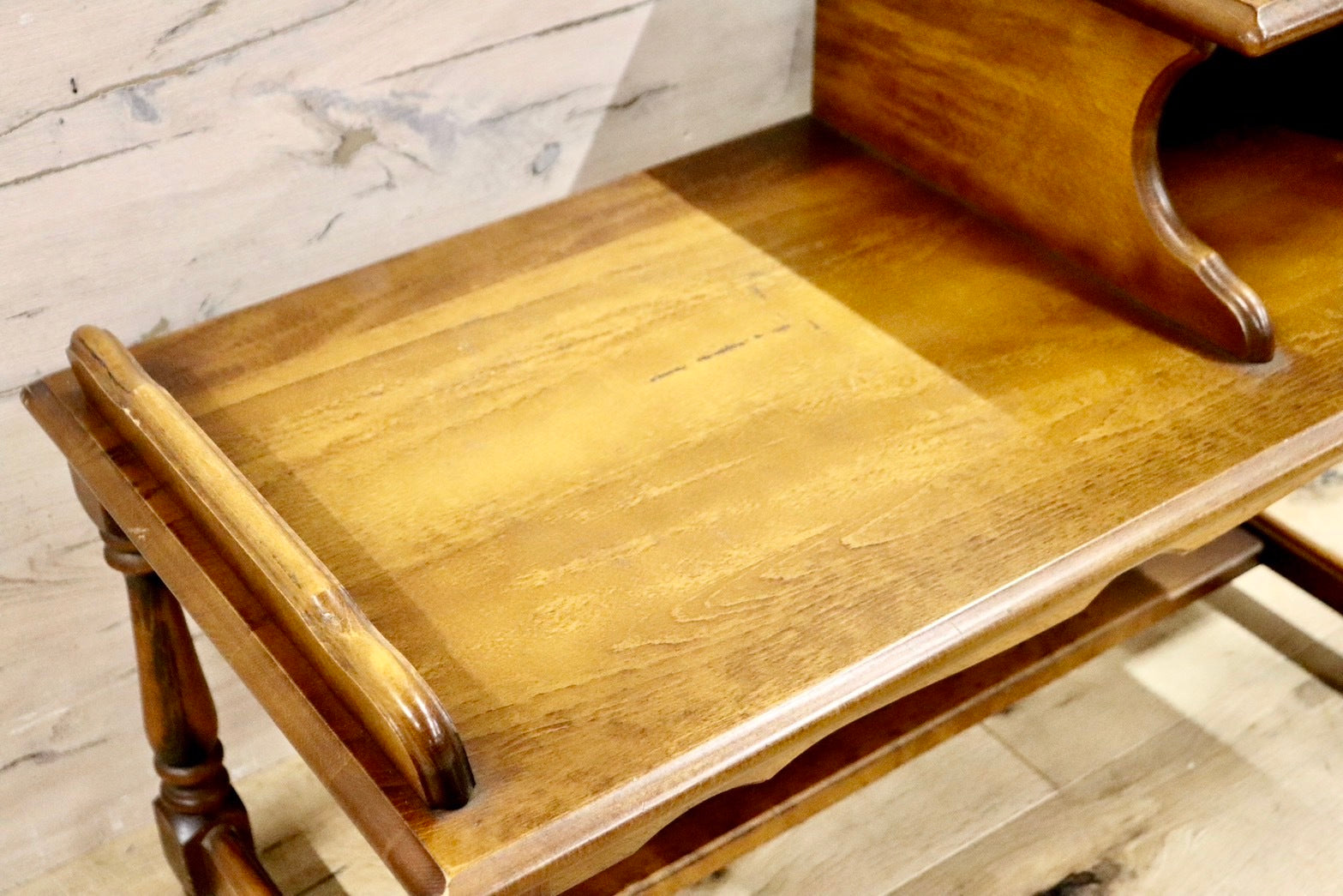 GMIK14○karimoku / カリモク コロニアル 電話台 FAX台 文机 ベンチ テレフォンベンチ 腰掛け 花台 収納棚 飾り棚 クラシック レトロ