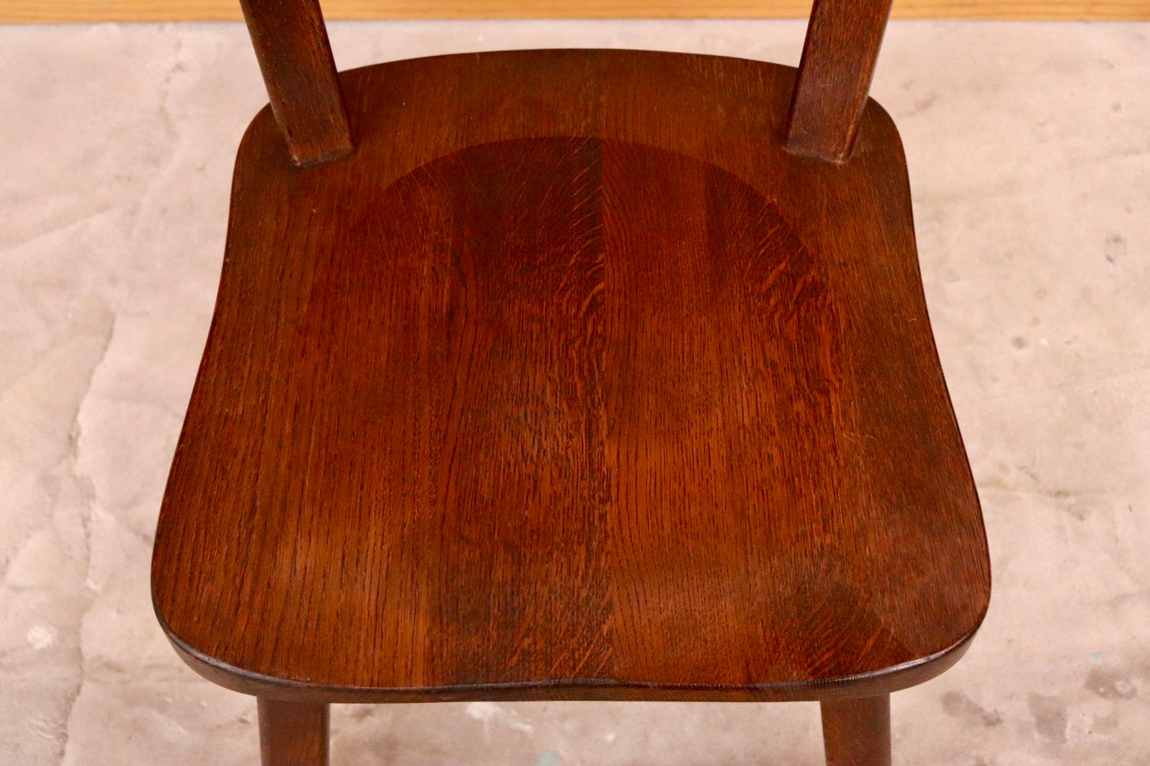 GMHS565E○オランダ製 ダッチカントリー ダイニングチェア 椅子 無垢 オーク材 民芸家具 堅牢 輸入家具 ヴィンテージ