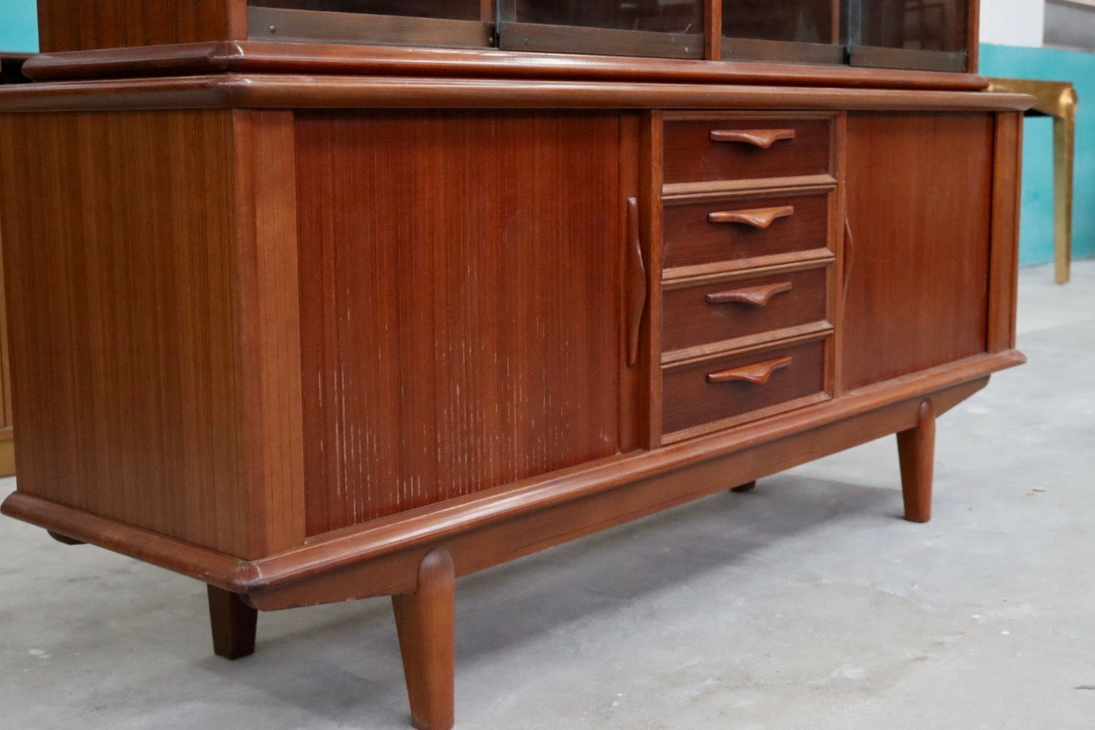 GMIK27○北欧スタイル家具 食器棚 水屋棚 飾り棚 カップボード ダイニングボード 本棚 キャビネット 蛇腹扉 チーク材 国産 ヴィンテージ