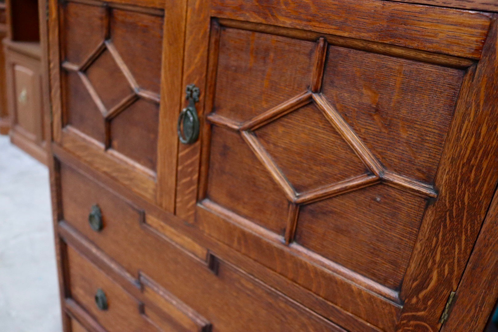 GMIH23○英国クラシックスタイル チェスト 整理箪笥 収納家具 引き出し リビング収納 オーク材 アンティーク クラシカル ヴィンテージ