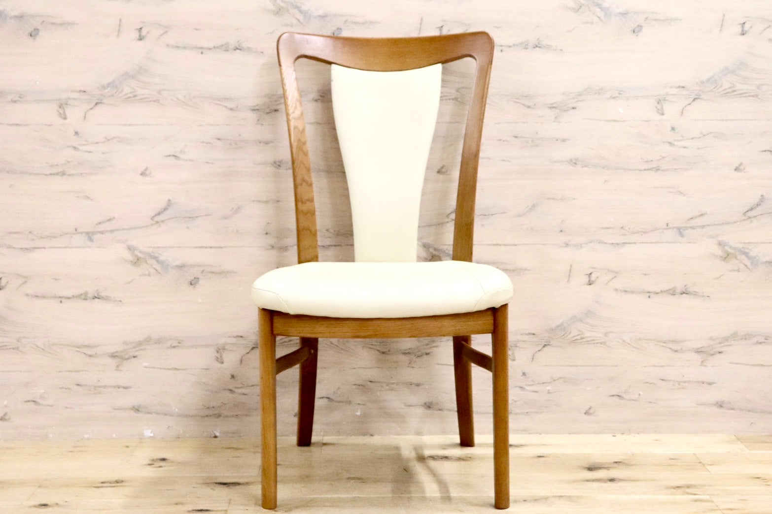 GMIK75○karimoku / カリモク ダイニングチェア アームレスチェア 椅子 合皮 アイボリー モダン 国産家具