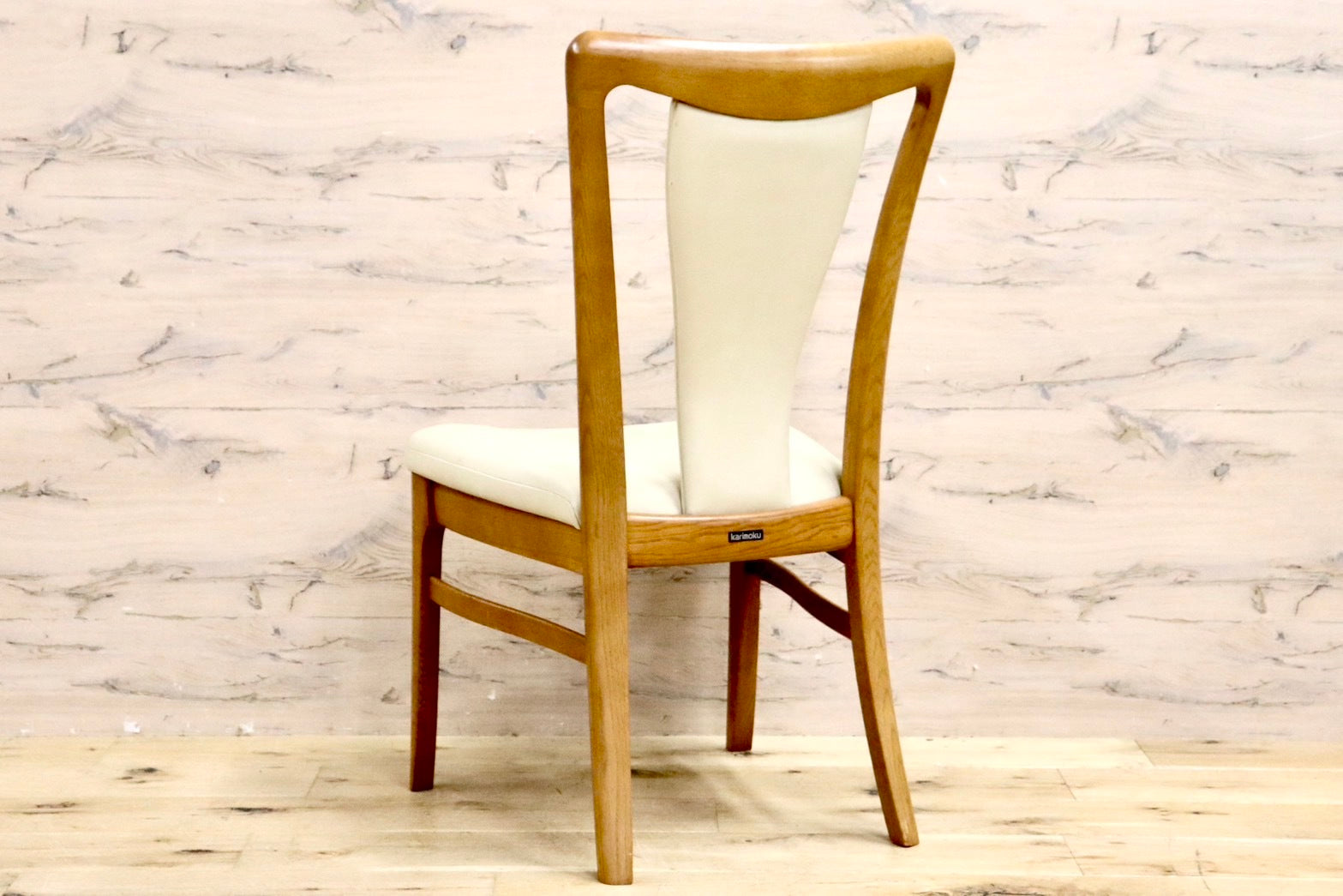 GMIK75○karimoku / カリモク ダイニングチェア アームレスチェア 椅子 合皮 アイボリー モダン 国産家具