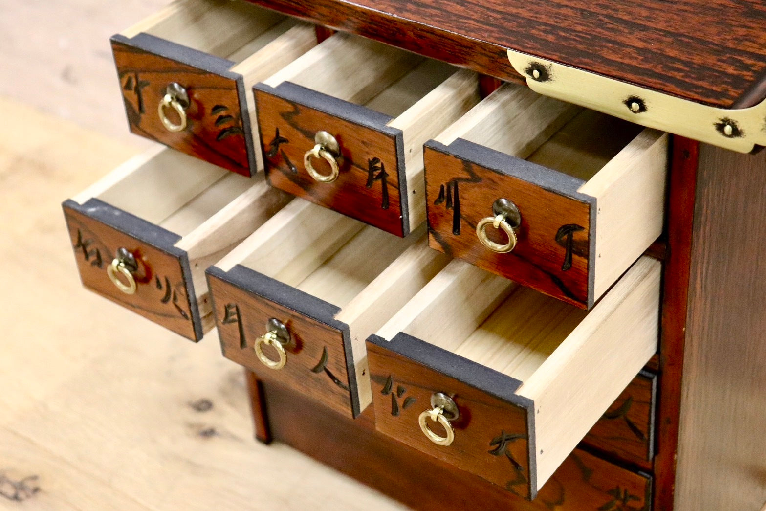 GMIS40C○李朝家具 薬箪笥 小箪笥 小物入れ 引き出し 収納 アンティーク ヴィンテージ 古道具