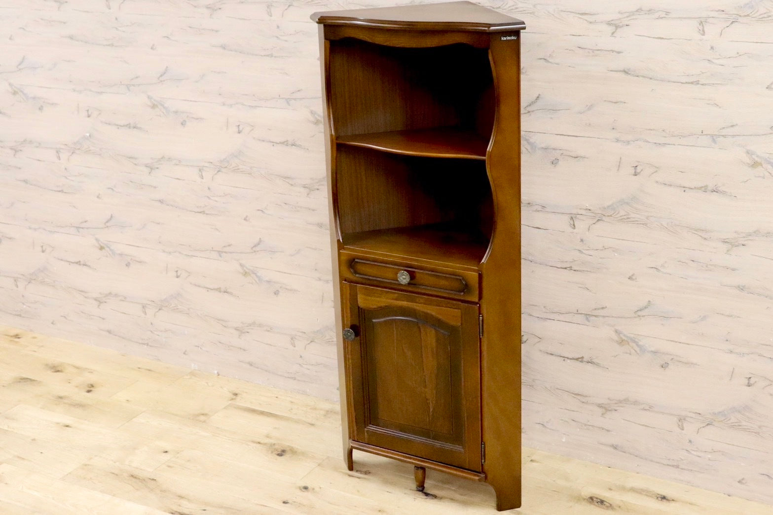 GMIK100○karimoku / カリモク コーナーキャビネット 飾り棚 収納家具 キャビネット クラシカル 国産家具