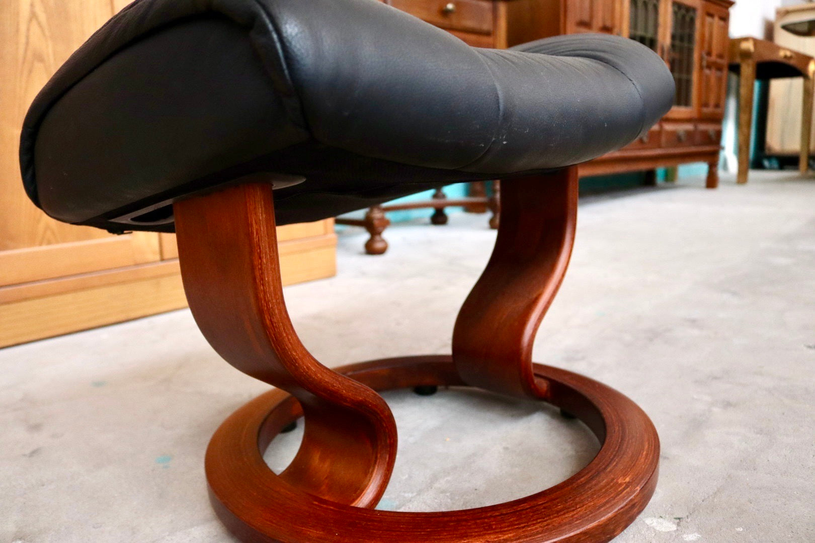 GMIK233B○EKORNES / エコーネス ストレスレス オットマン フットスツール 足置き 本革 ブラック 北欧 ノルウェー