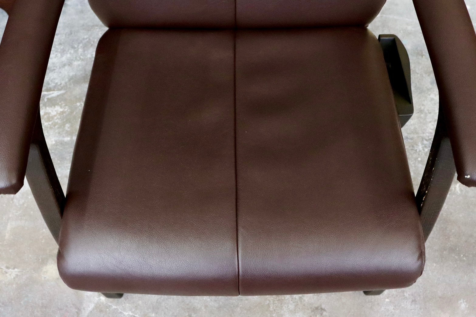 GMIS154A○冨士ファニチア / FUJI FURNITURE リクライニングチェア パーソナルチェア 椅子 アームチェア ハイバック 合皮