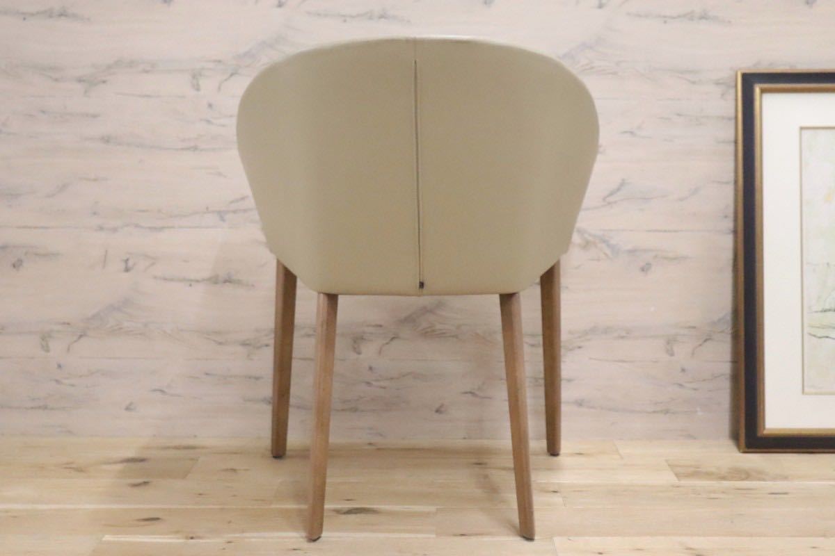 GMGN421D○Andreu World / アンドリュー・ワールド Brandy アームチェア 椅子 本革 レザー ベージュ モダン 定価約20万 展示品