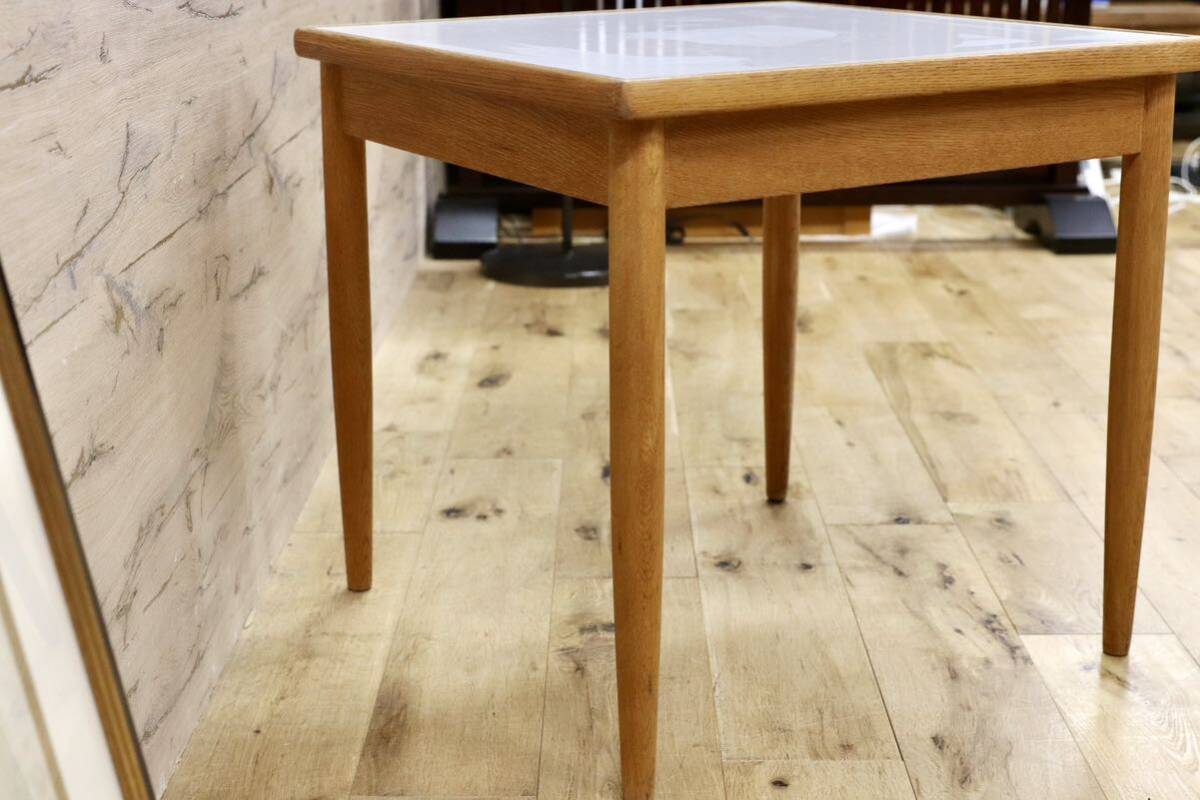 GMGK516A○オールドカリモク karimoku サイドテーブル コーヒーテーブル 花台 飾り台 コンソールテーブル オーク材 ヴィンテージ