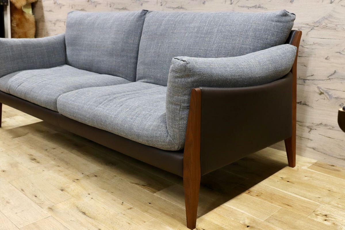 GMHN317○Ritzwell / リッツウェル DIANA ダイアナ 3人掛けソファ トリプルソファ ウォールナット 定価160〜172万 モデルハウス展示品