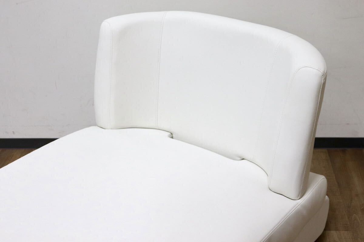 GMGS271○Armonia / アルモニア Bella curva 1人掛けソファ シングルソファ シェーズロング 合皮 ソフトレザー ホワイト 定価約8万 展示品