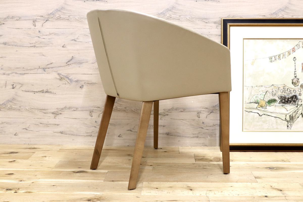 GMGN421G○Andreu World / アンドリュー・ワールド Brandy アームチェア 椅子 本革 レザー ベージュ モダン 定価約20万 展示品