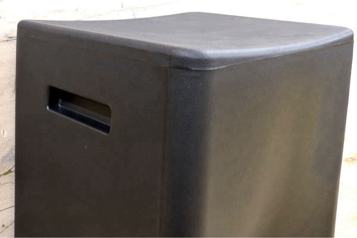 GMGN191○Kian Furniture / キアン Rumble stool ランブル スツール 腰掛け 椅子 プラスチック ブラック デザイナーズ家具 モダン 在庫品