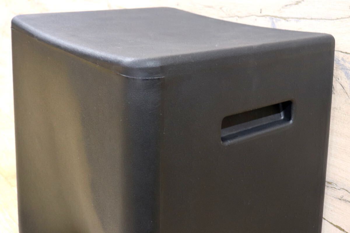 GMGN191○Kian Furniture / キアン Rumble stool ランブル スツール 腰掛け 椅子 プラスチック ブラック デザイナーズ家具 モダン 在庫品