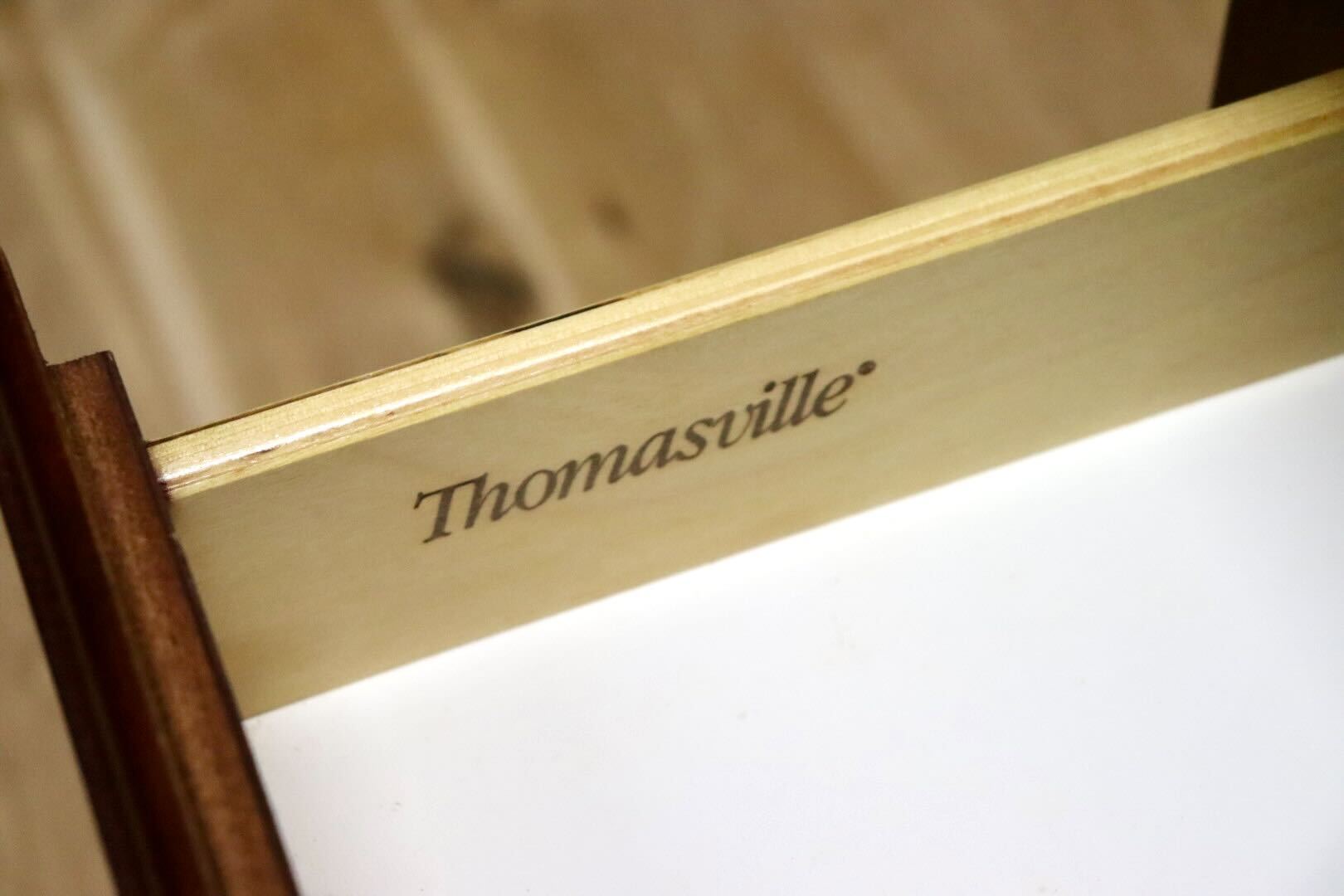GMHS180M○Thomasville / トーマスビル ナイトテーブル エンドテーブル サイドテーブル 米軍放出家具 アンティーク ヴィンテージ
