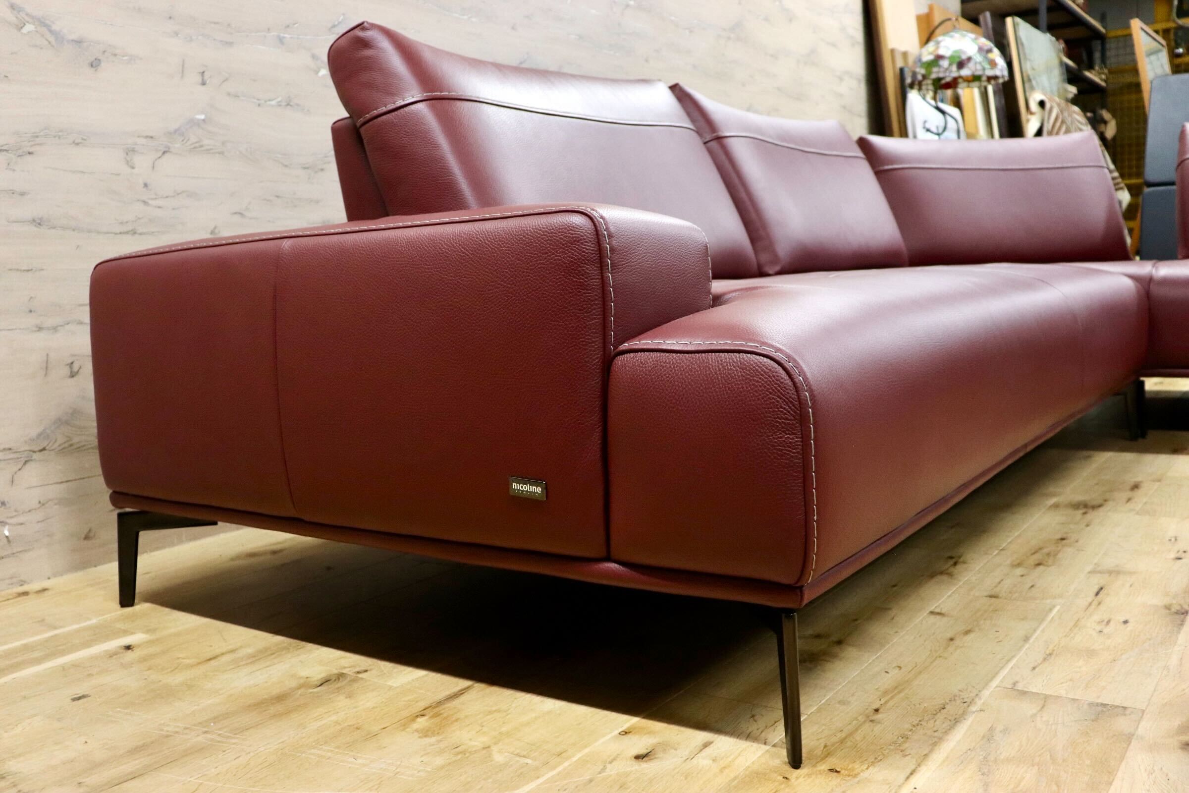 GMHK339○nicoline / ニコライン EGEO エジオ 3人掛けソファ カウチソファ 総革 イタリア 最高級 +CASA 定価約164万 展示品