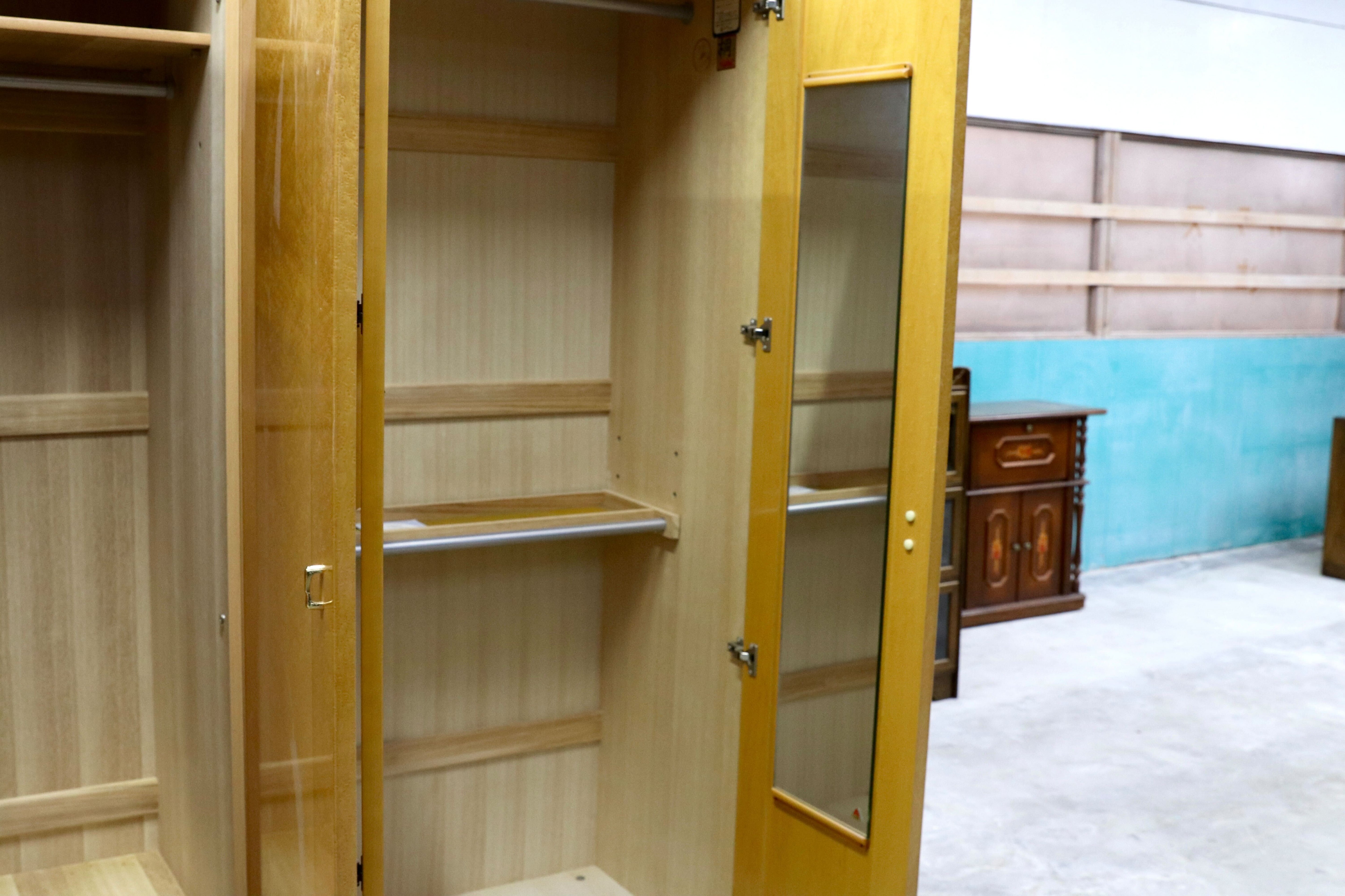 GMHK385○IDC大塚家具 松岡家具 シャンドール バーズアイメープル 洋服箪笥 クローゼット キャビネットワードローブ 洋ダンス 約53万