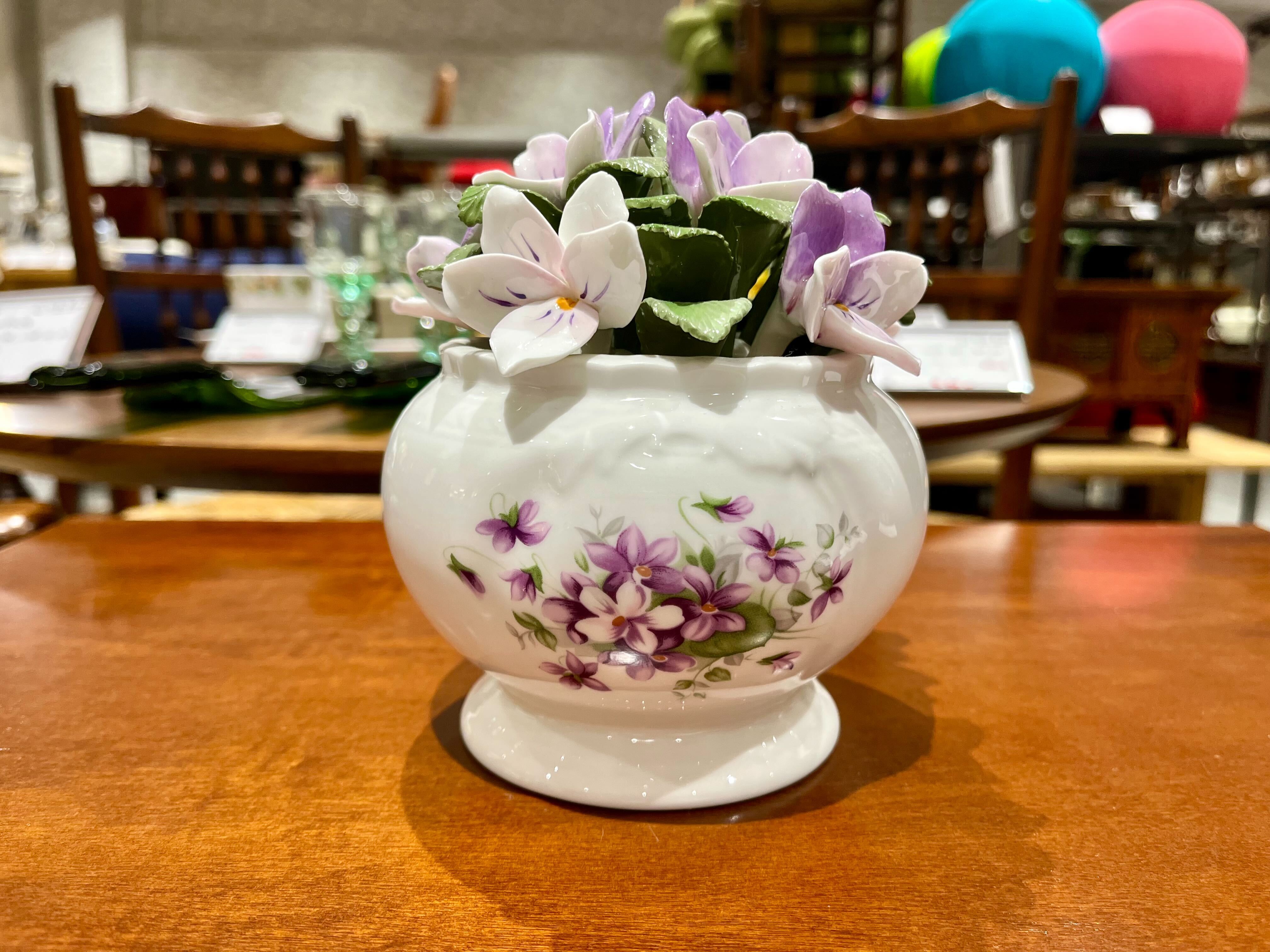 GMIK142A○AYNSLEY / エインズレイ イングリッシュバイオレット Made in England 陶花 置物 オブジェ 花