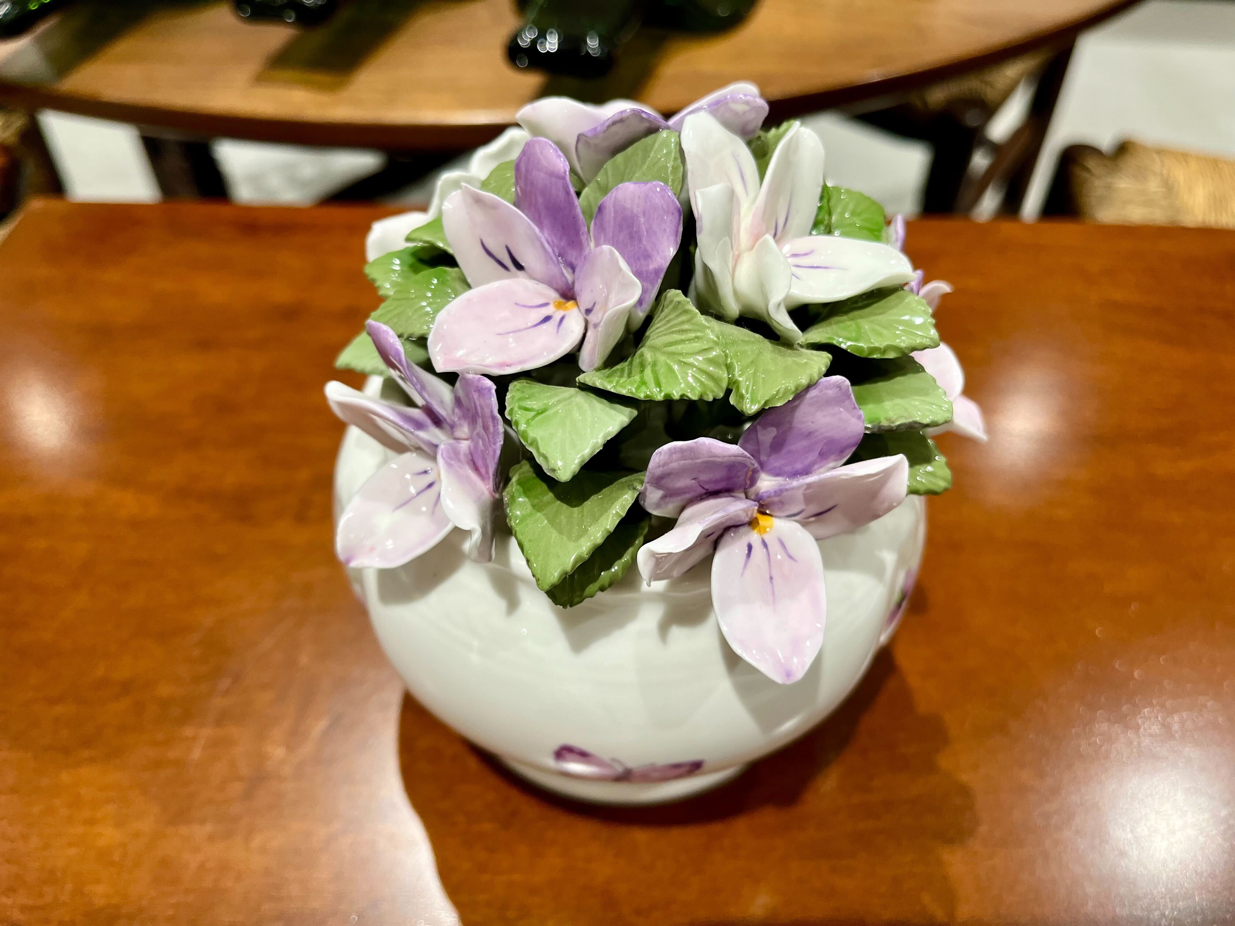 GMIK142A○AYNSLEY / エインズレイ イングリッシュバイオレット Made in England 陶花 置物 オブジェ 花