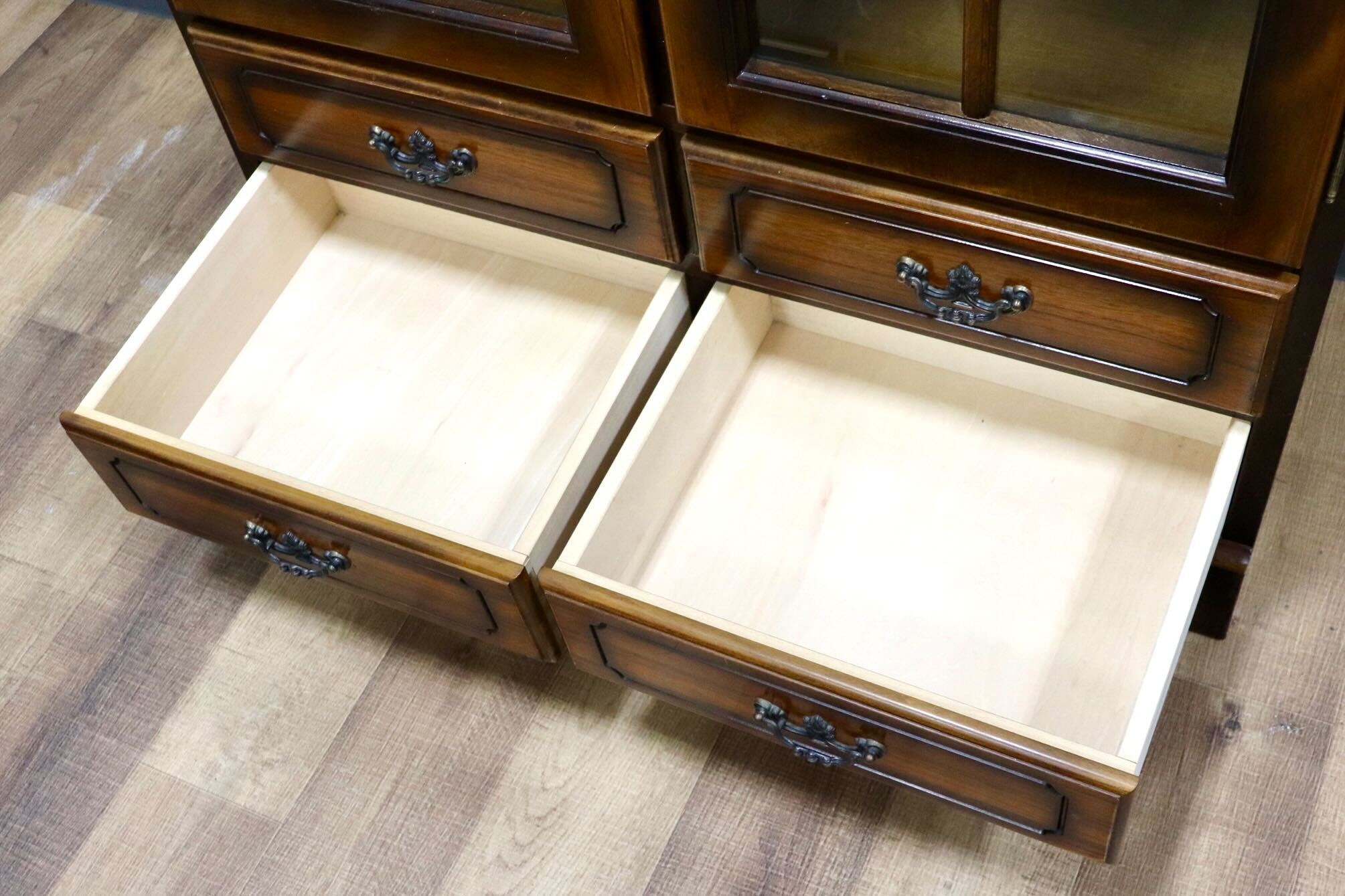 GMHS50○karimoku / カリモク コロニアル 本棚 本箱 書棚 飾り棚 ブックシェルフ キャビネット カントリー クラシック 国産家具 定価約20万