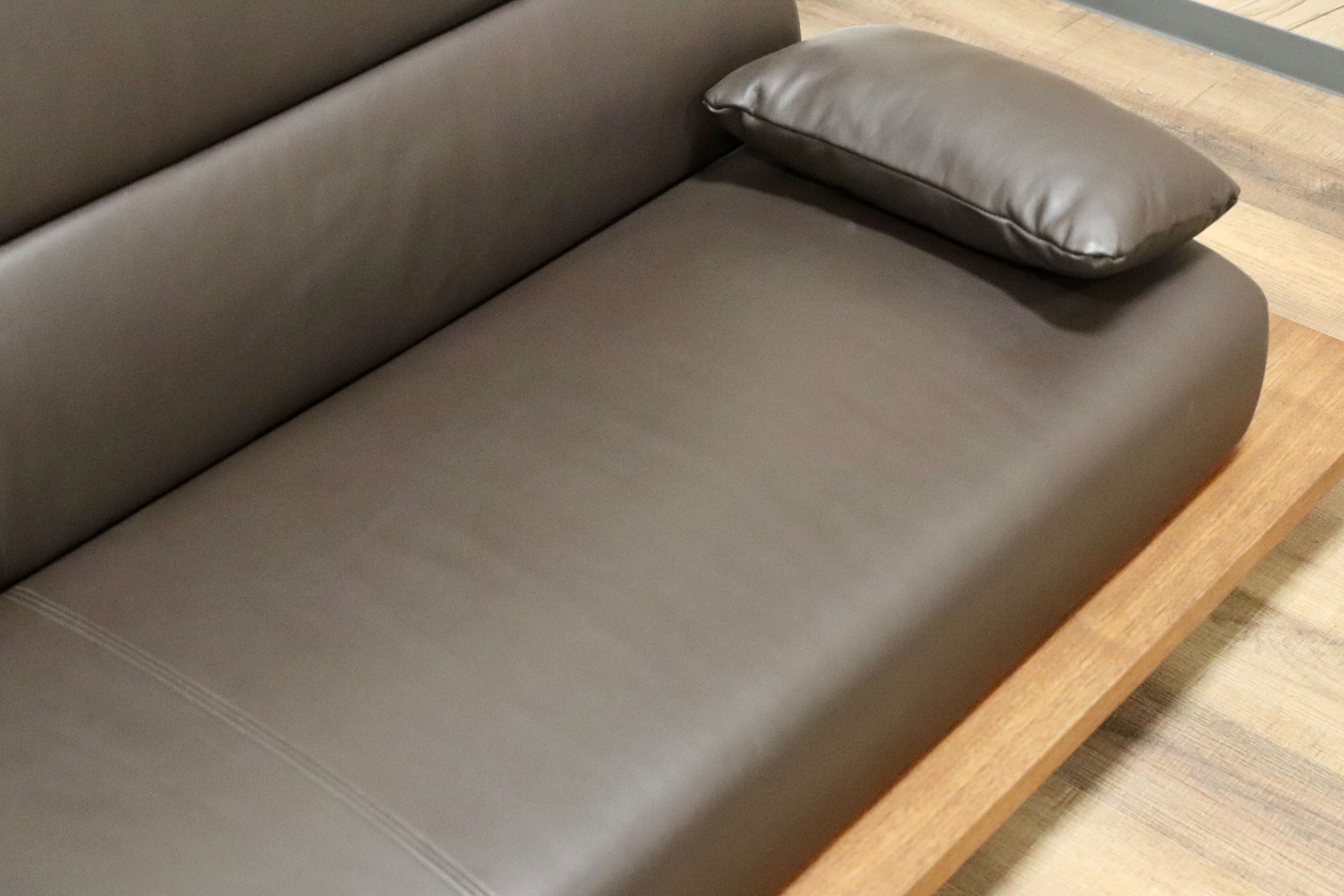 GMGH138○家具工房 旅する木 Wing Sofa ウィングソファ 3人掛けソファ ウォールナット無垢材 本革 定価55万 展示品 検)マスターウォール