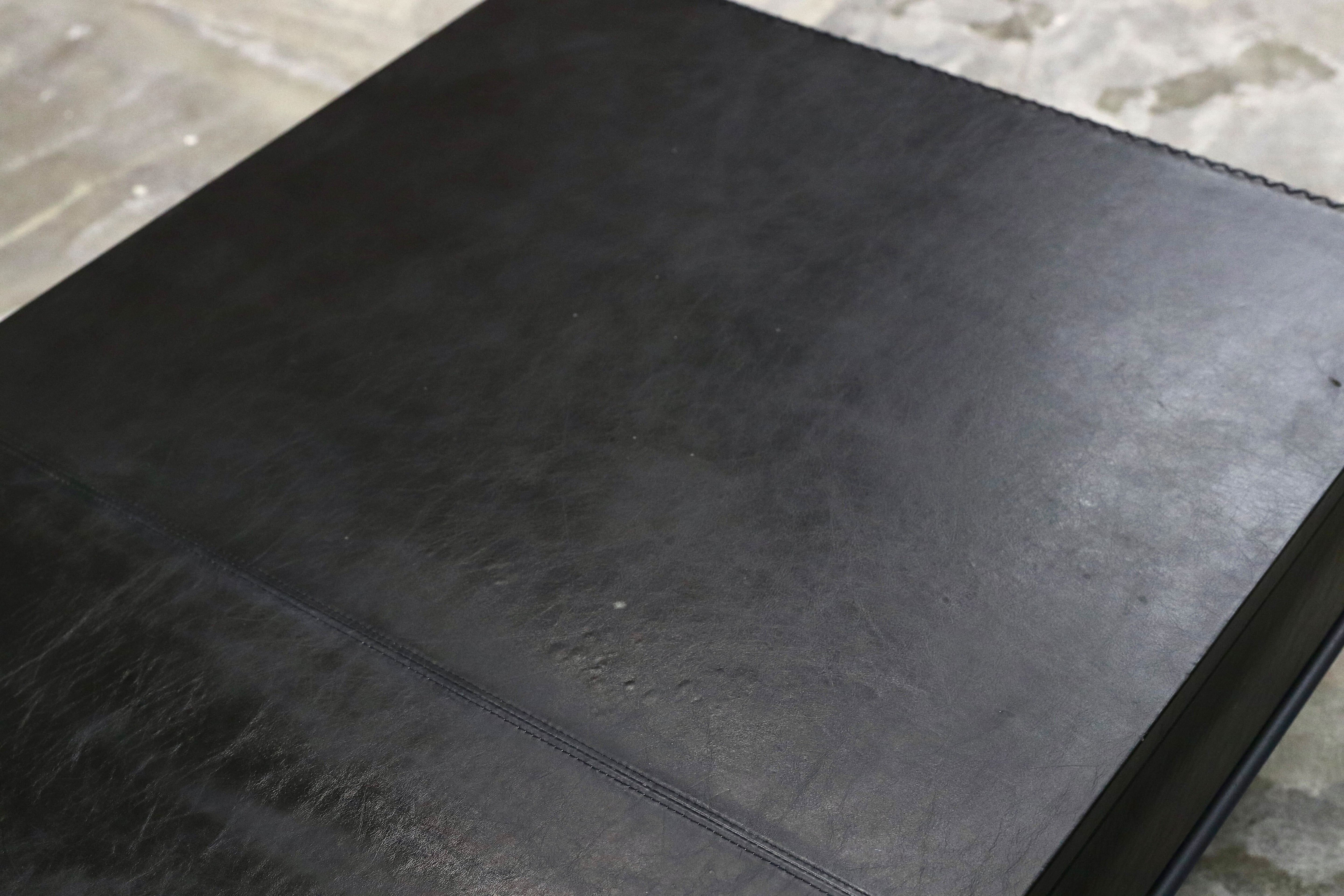 GMIK691○レザー センターテーブル リビングテーブル スタイリッシュモダン アンティーク 検)HALO アスプルンド ロルフベンツ IDC大塚家具