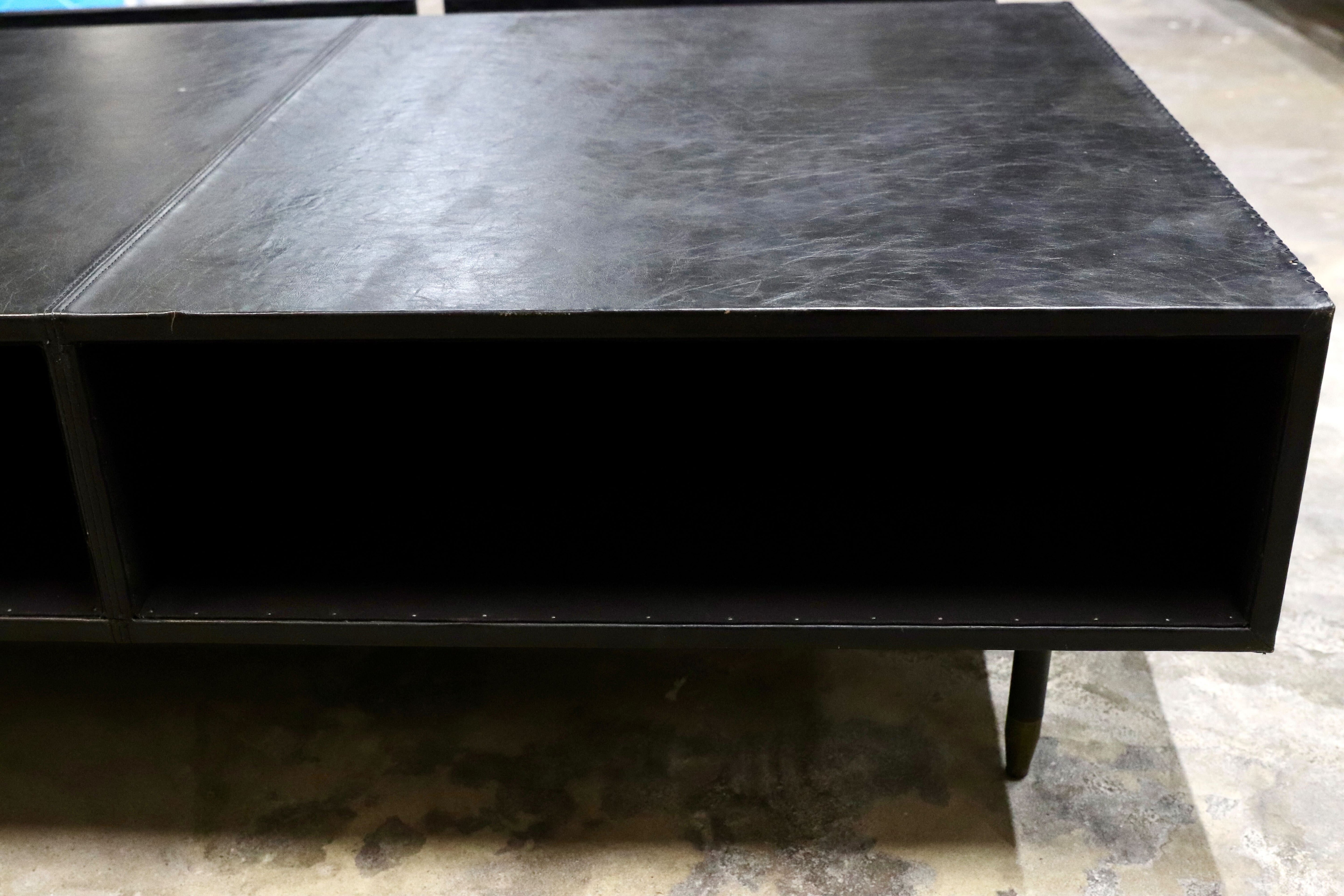 GMIK691○レザー センターテーブル リビングテーブル スタイリッシュモダン アンティーク 検)HALO アスプルンド ロルフベンツ IDC大塚家具