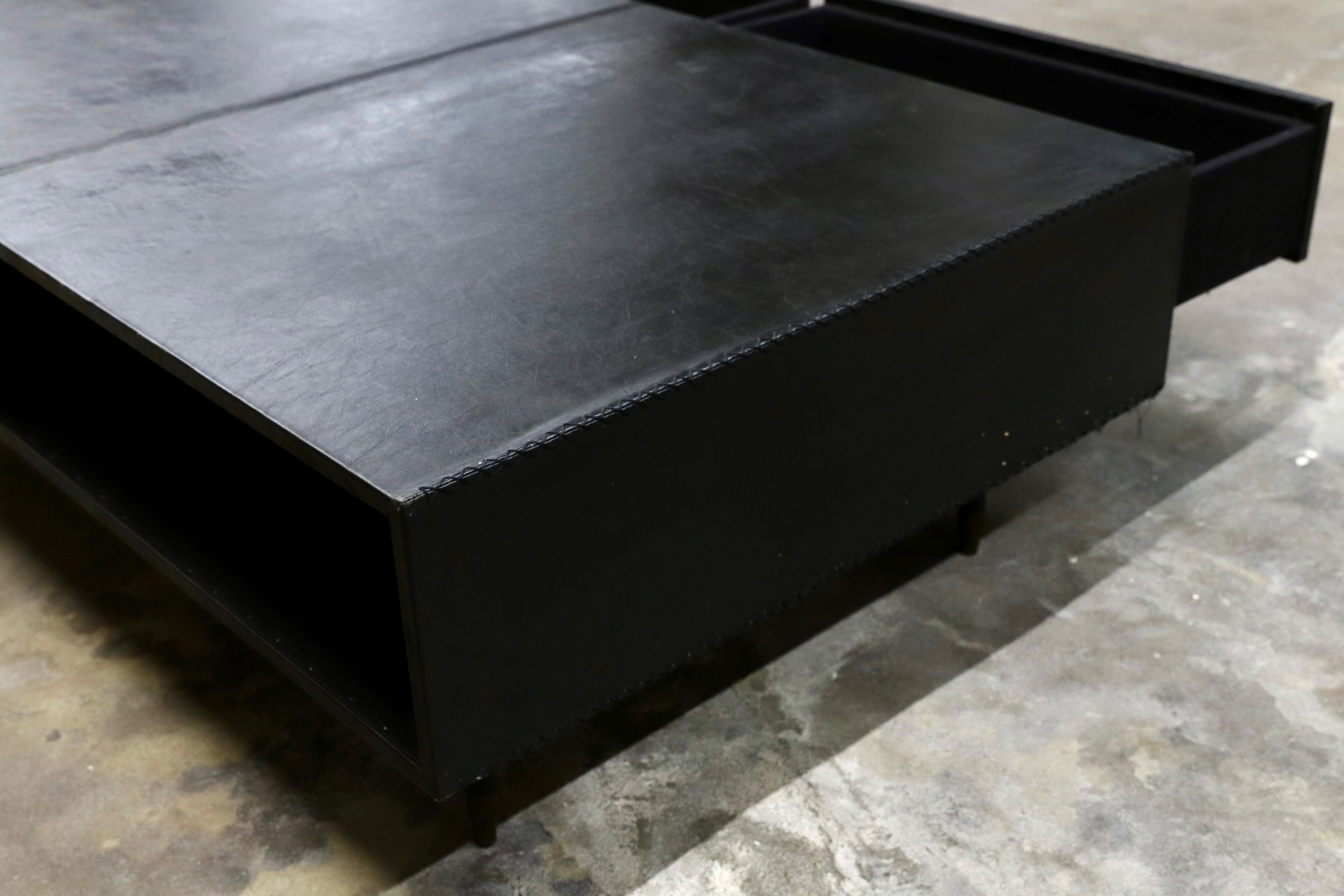 GMIK691○レザー センターテーブル リビングテーブル スタイリッシュモダン アンティーク 検)HALO アスプルンド ロルフベンツ IDC大塚家具