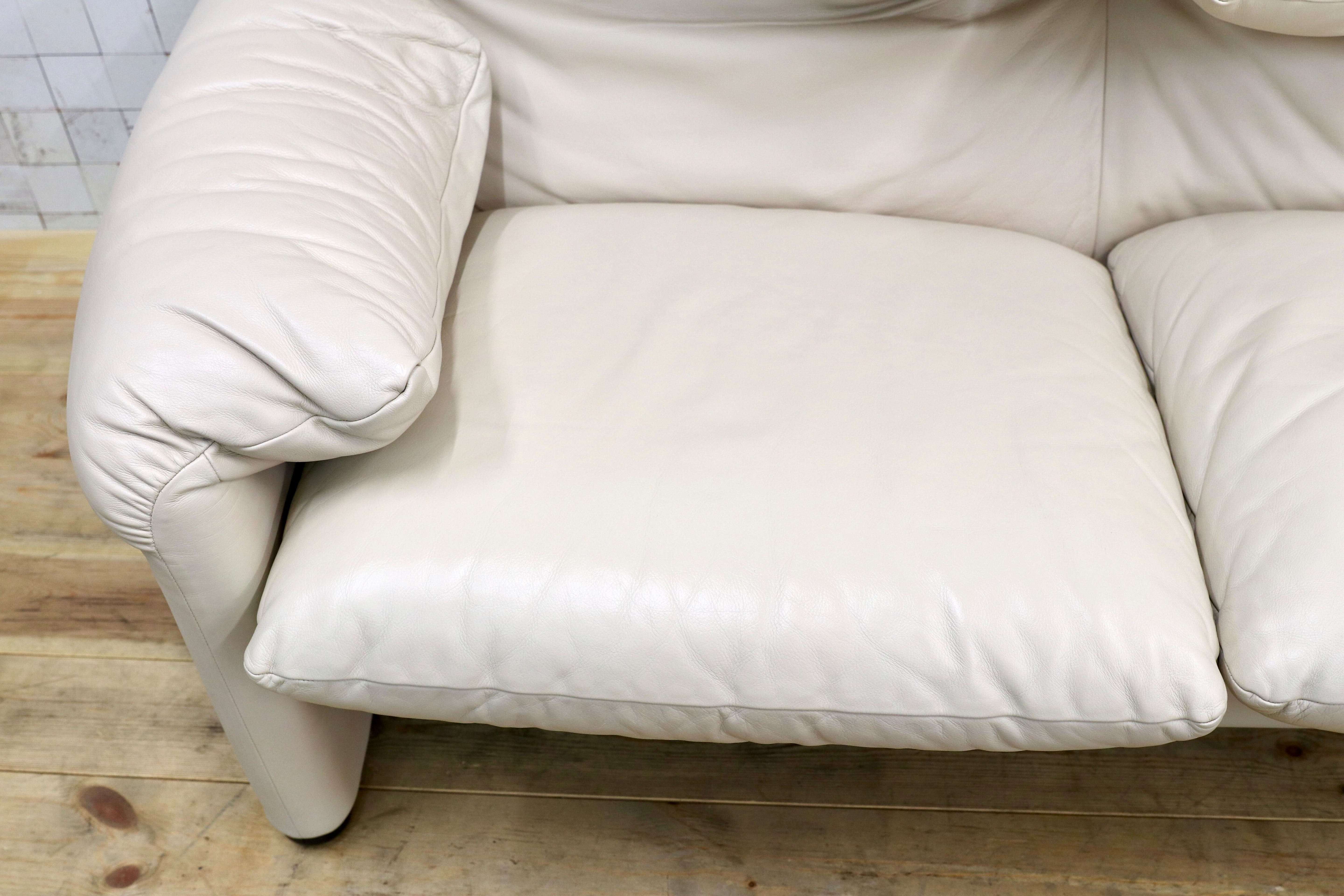 GMJS7○Cassina / カッシーナ 675 MARALUNGA マラルンガ 3人掛けソファ アイボリー トリプルソファ 本革 ヴィコ・マジストレッティ 名作