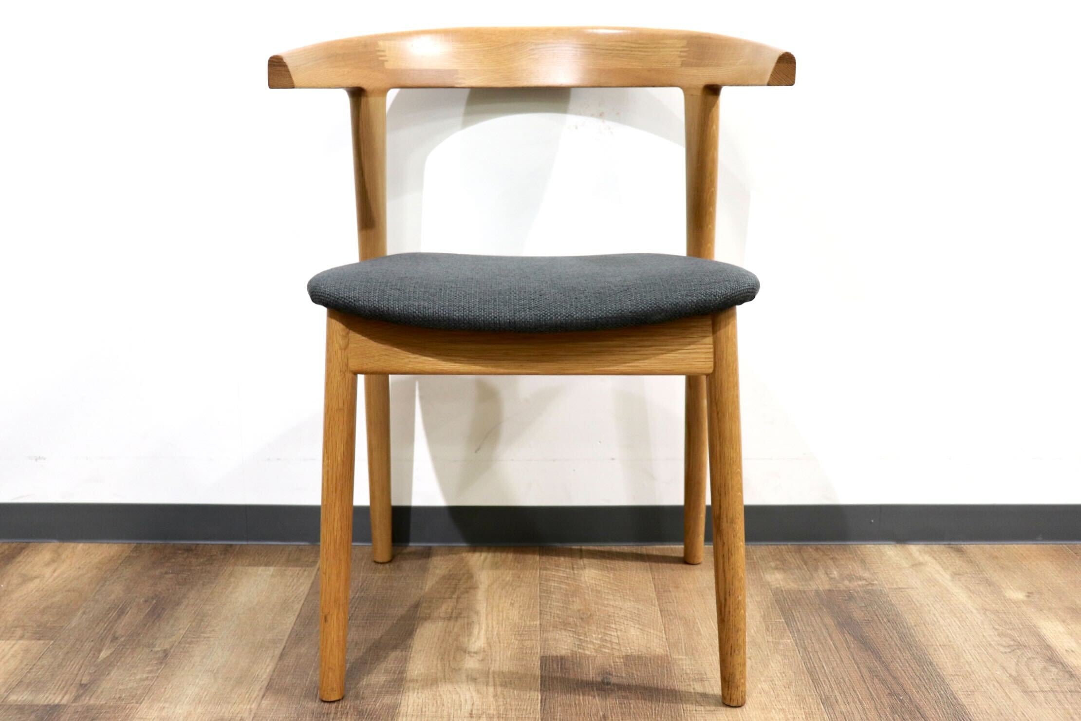 GMHN275A○北欧スタイル ダイニングチェア アームチェア 食卓椅子 椅子 チェア シンプル ナチュラル グレー オーク材 モダン 検) TOMOSU