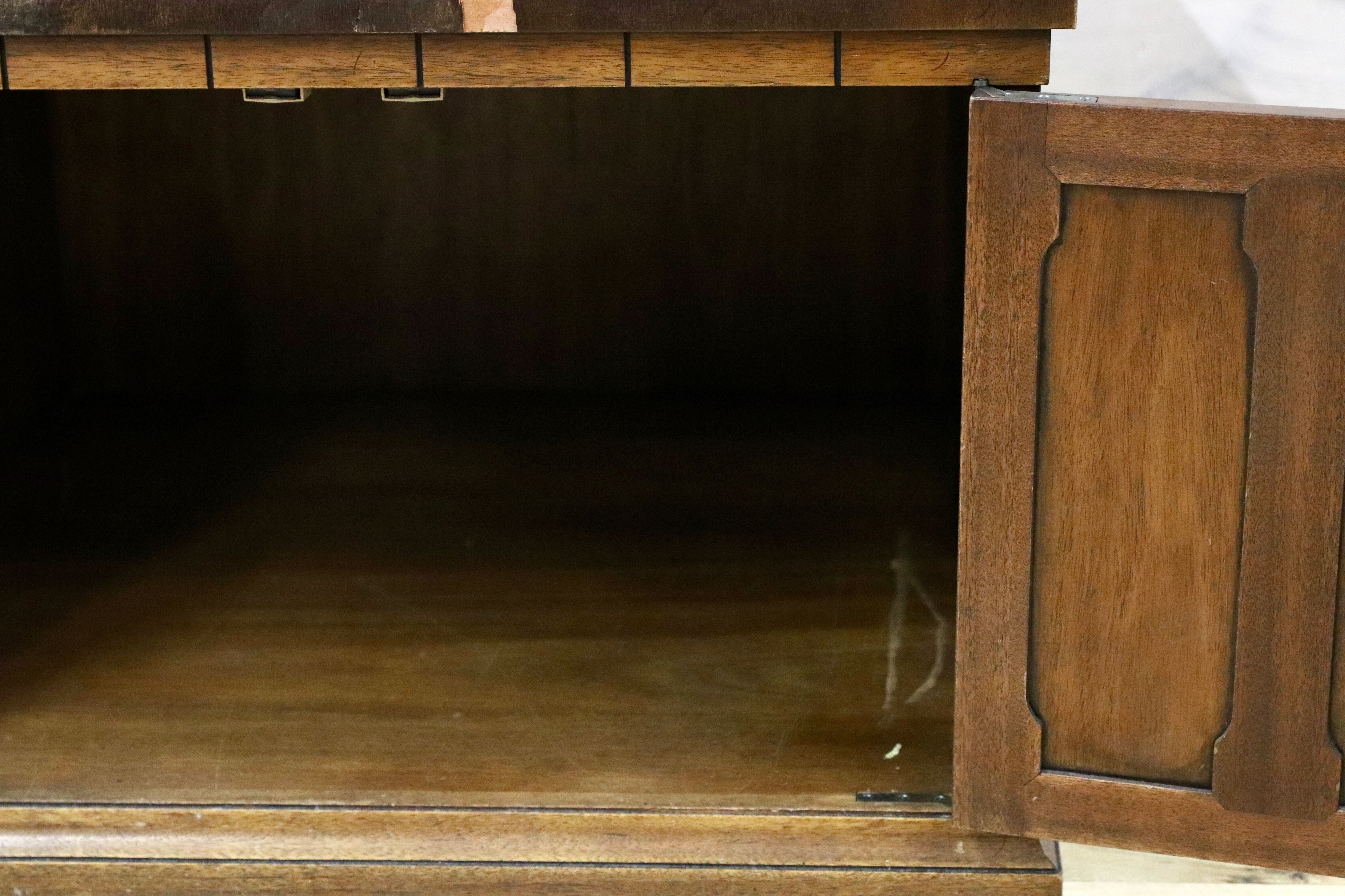 GMHH103○アメリカ ヴィンテージ ローボード サイドボード テレビボード 花台 飾り台 クラシック アンティーク 検)ドレクセルヘリテイジ