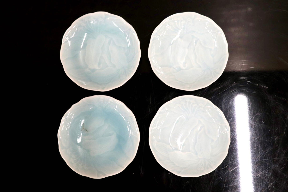 GMJO141P◯有田焼 文三窯 青白磁 輪花皿 菊花皿 フリルプレート 小皿 和食器 陶器 在銘 伝統工芸 和モダン 4枚セット