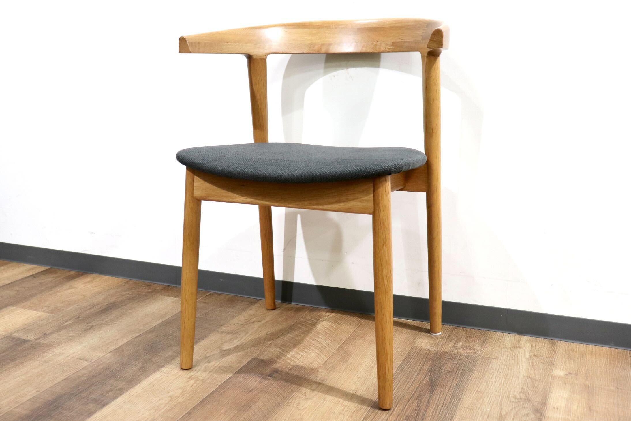 GMHN275E○北欧スタイル ダイニングチェア アームチェア 食卓椅子 椅子 チェア シンプル ナチュラル グレー オーク材 モダン 検) TOMOSU