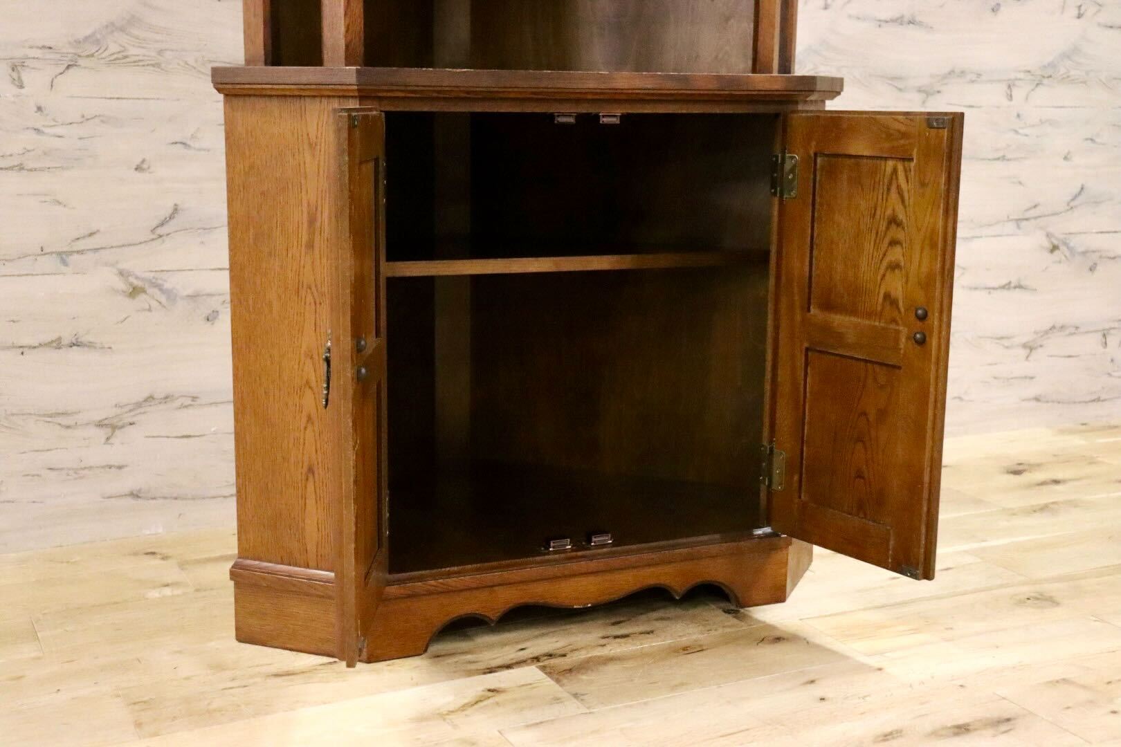 GMGH423○karimoku / カリモク コーナーキャビネット 飾り棚 収納家具 キャビネット クラシカル 国産家具 定価約21.6万