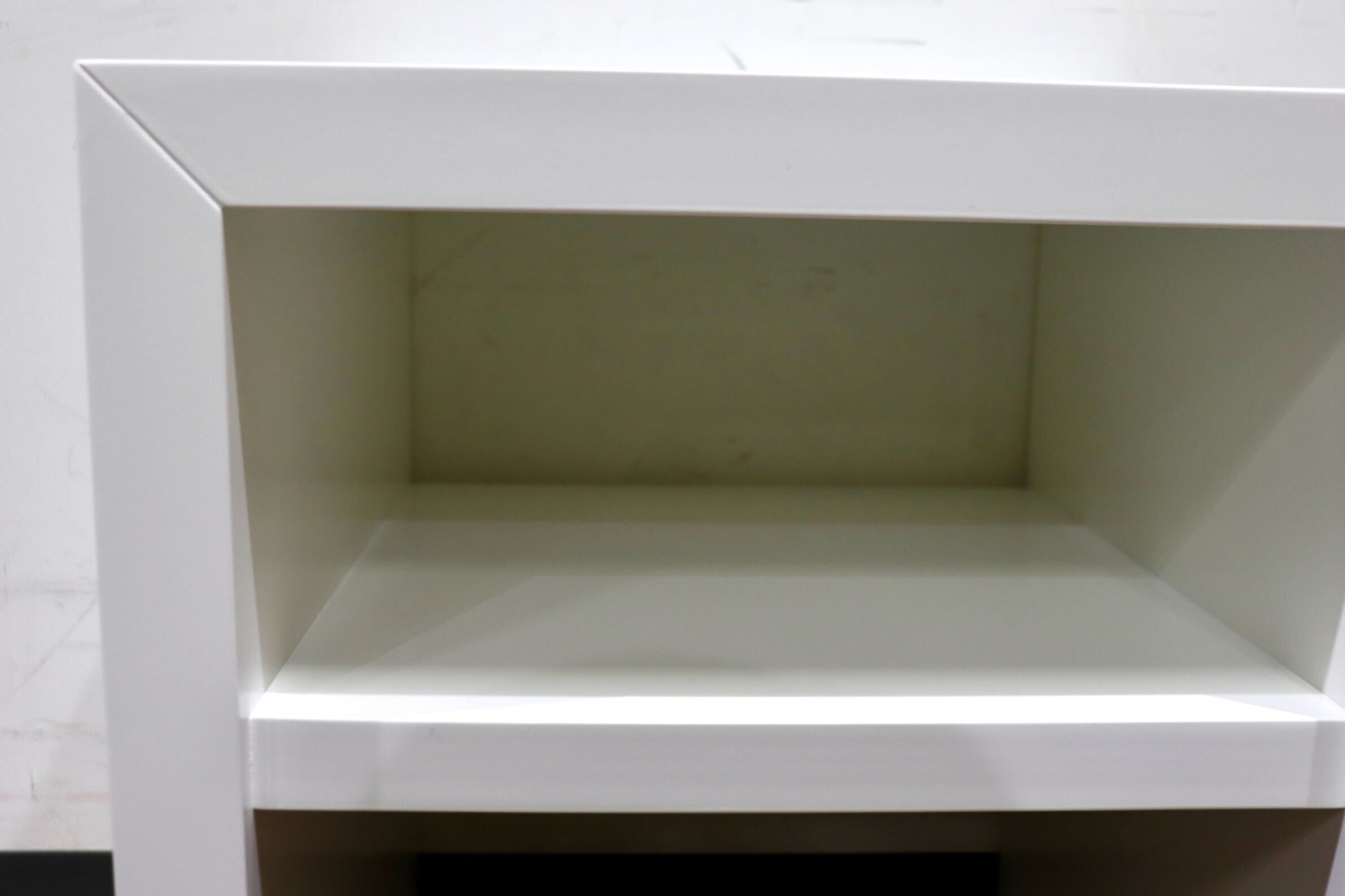 GMHO84○CHERRY FURNITURE / 桜屋工業 HOMEDAY ベッドサイドテーブル サイドテーブル ナイトテーブル 飾り棚 ホワイト 定価約2.7万