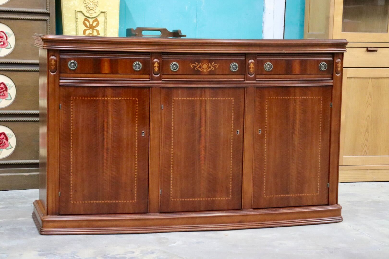 GMIH395○KOHER QC / コヘール サイドボード リビングボード キャビネット マホガニー 象嵌細工 スペイン 最高級 クラシック 飾り棚