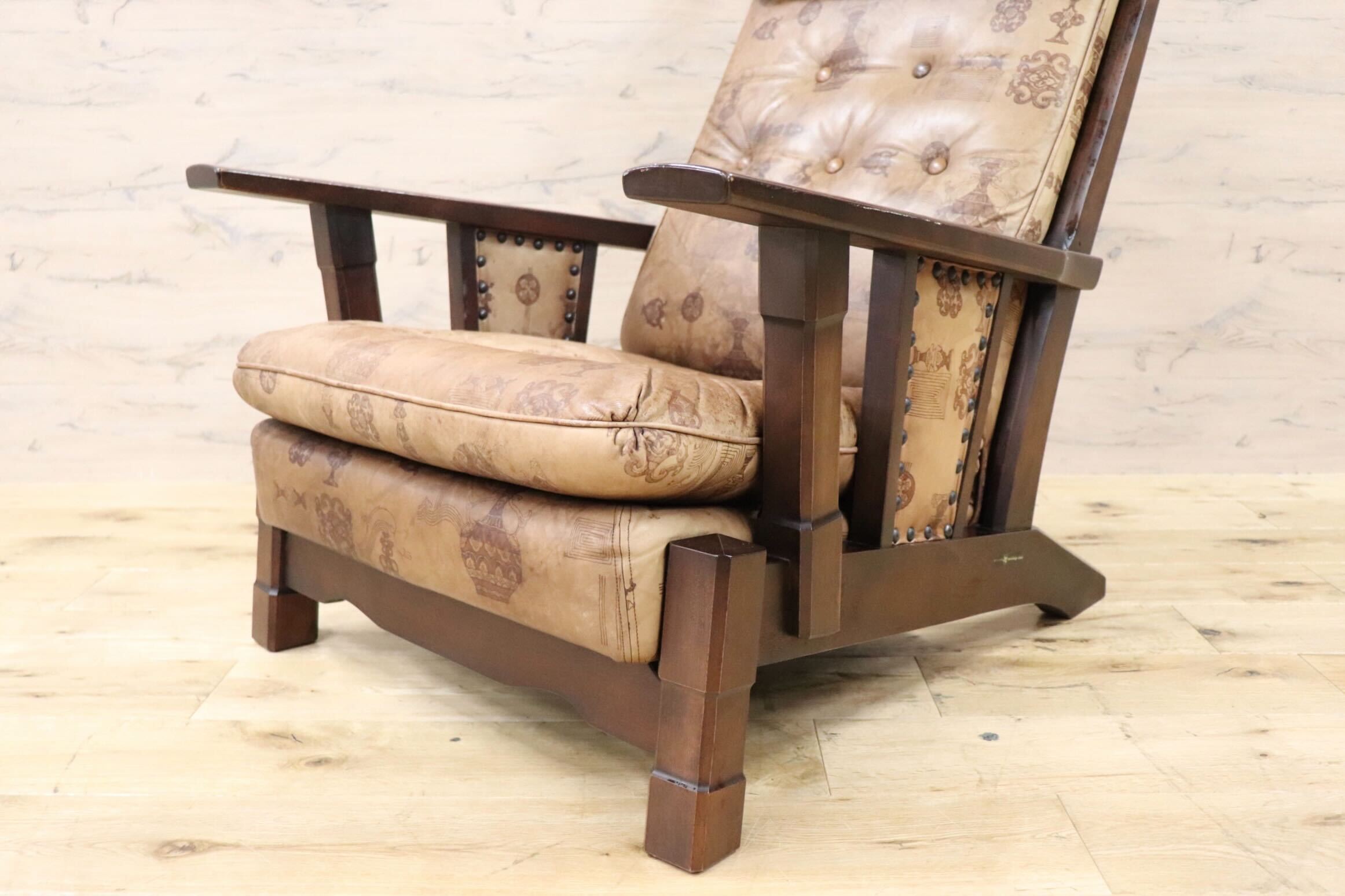 GMGS43A○MORISHIGE / モリシゲ 1人掛けソファ シングルソファ 本革 IDC大塚家具 鋲打ち クラシック 大正モダン 最高級 ヴィンテージ