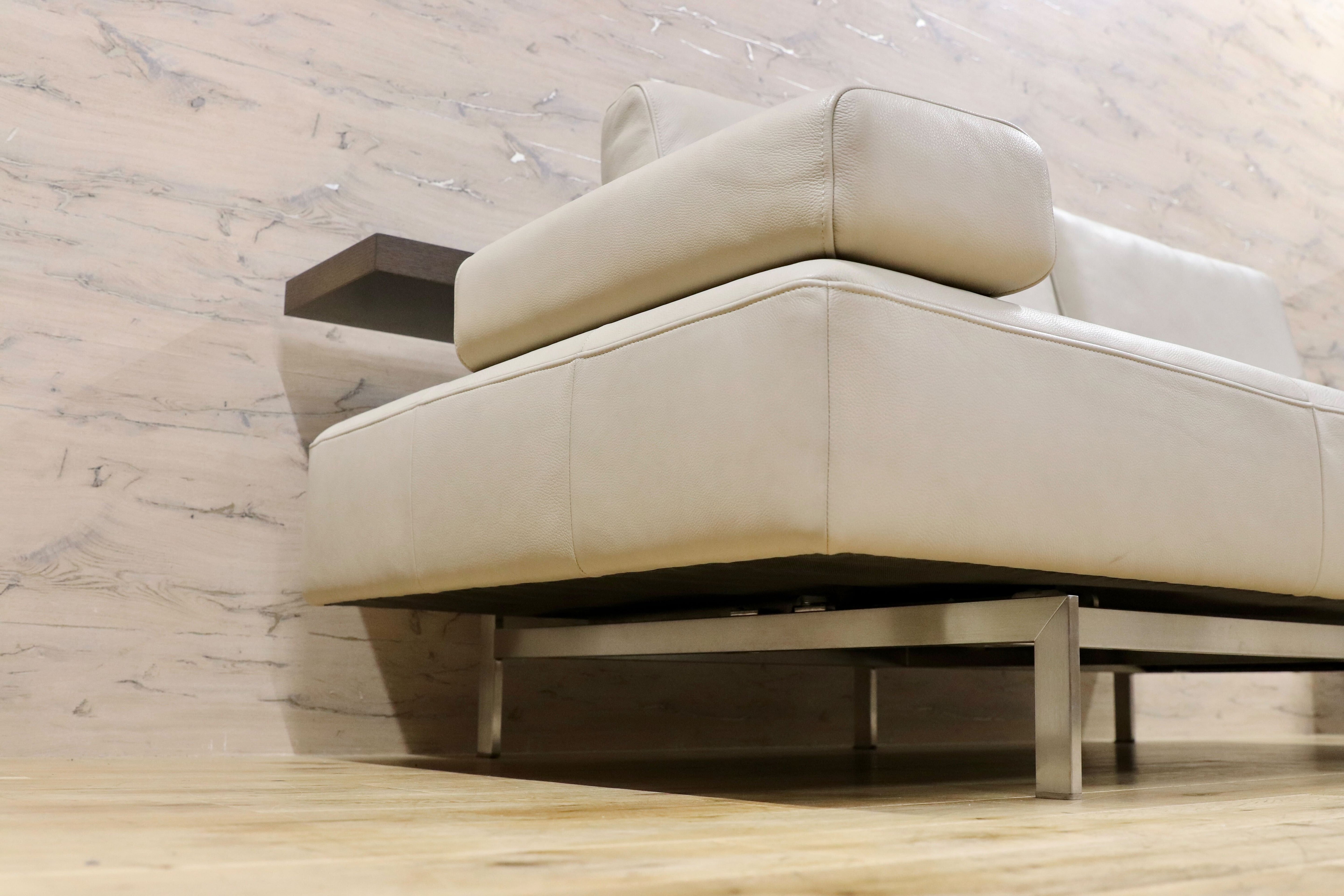 GMGK368○ROLF BENZ / ロルフベンツ DONO ドノ 3人掛けソファ トリプルソファ 本革 アイボリー IDC大塚家具 最高峰 定価148万 展示品