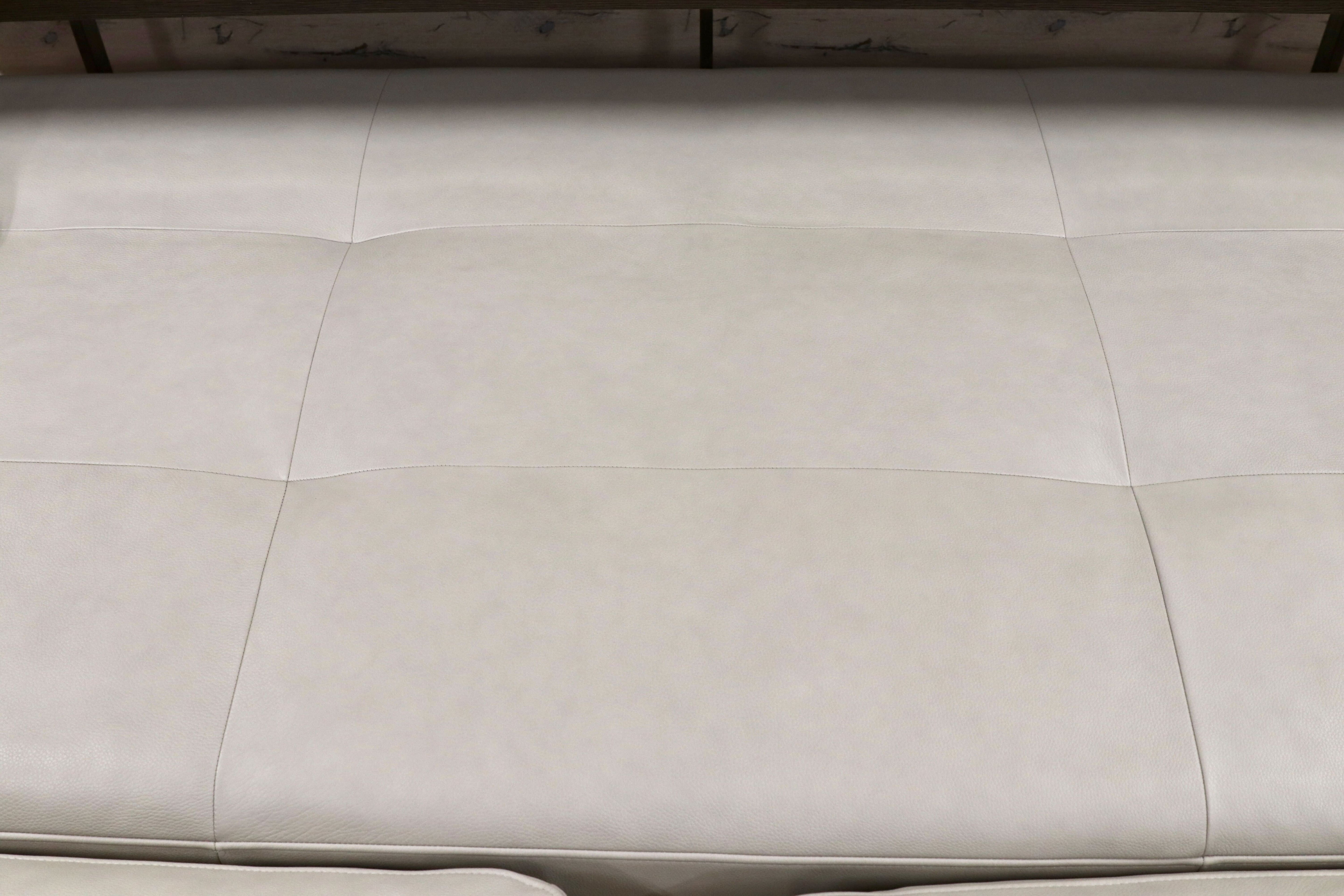 GMGK368○ROLF BENZ / ロルフベンツ DONO ドノ 3人掛けソファ トリプルソファ 本革 アイボリー IDC大塚家具 最高峰 定価148万 展示品