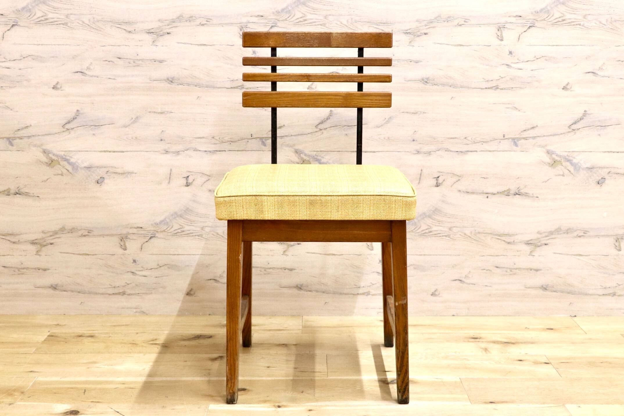 GMIS495A○アンティーク 北欧スタイル ヴィンテージ ダイニングチェア デスクチェア コンパクトチェア 木製 ビニールレザー 椅子 レトロ