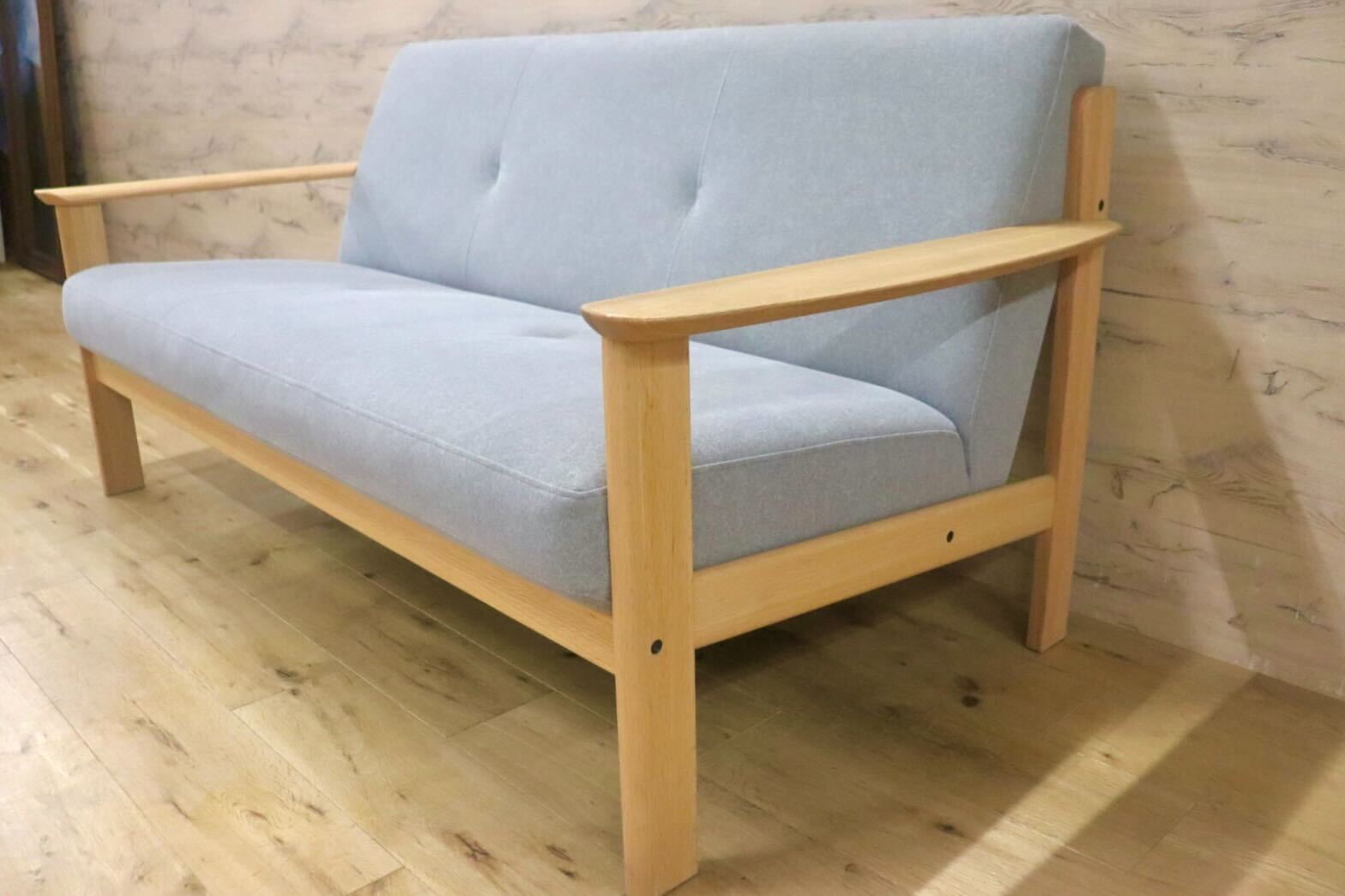 GMIH484○Chitano / チターノ karimoku カリモク 3人掛けソファ トリプルソファ ファブリック オーク材 ナチュラル 国産家具 展示品